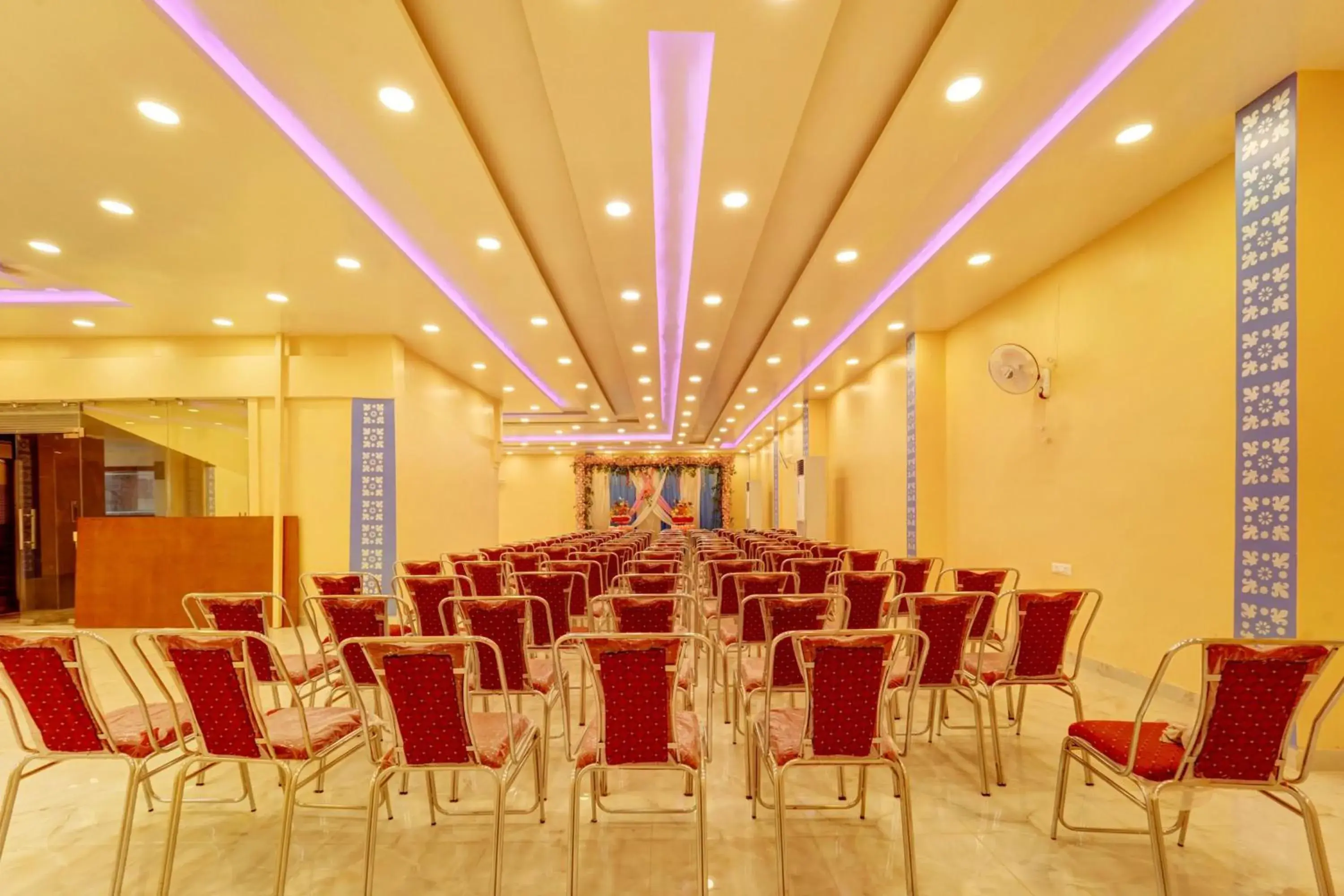 Facade/entrance in Super Townhouse OAK The Dev Regency Facade/entrance in Super Townhouse OAK The Dev Regency