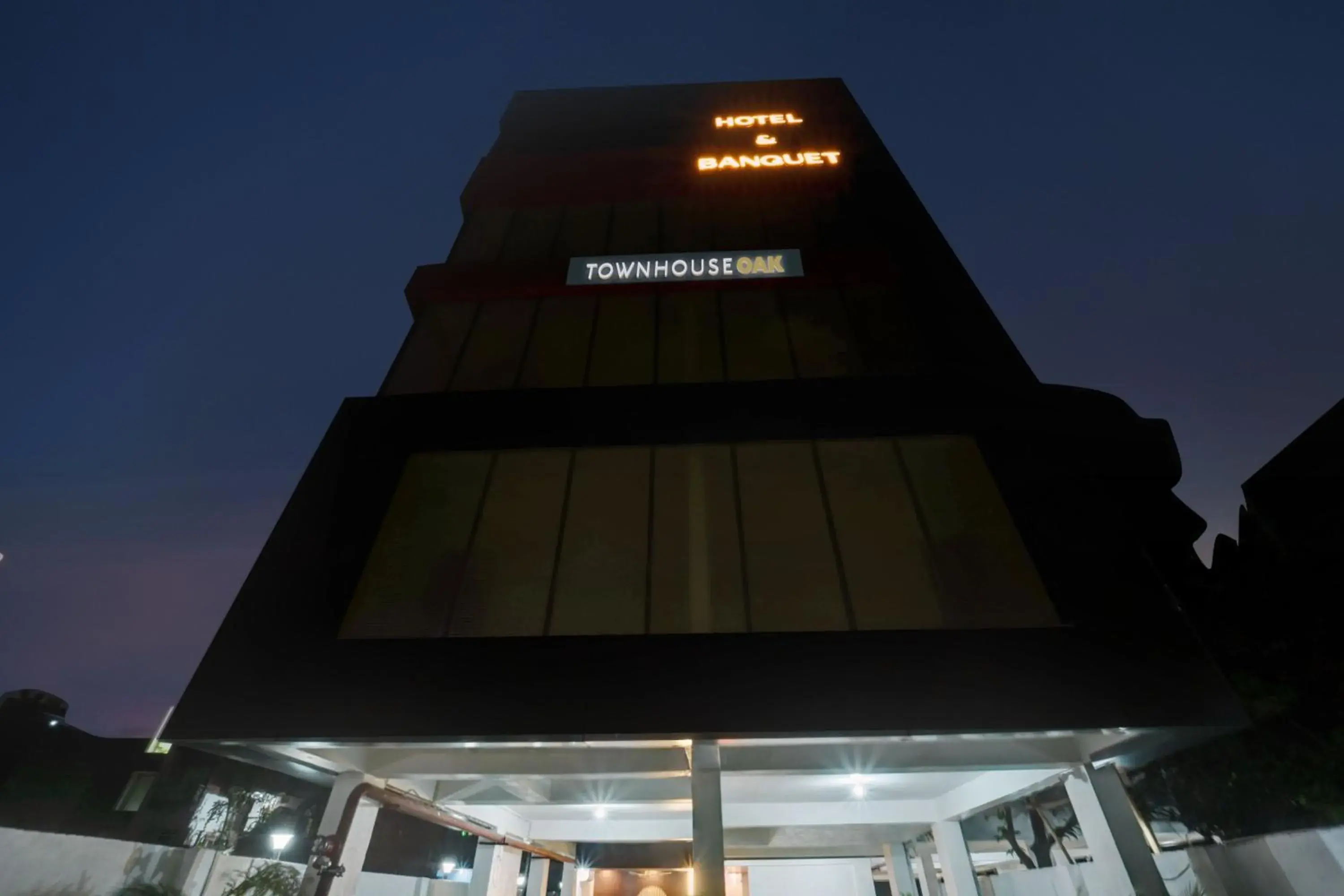 Facade/entrance in Super Townhouse OAK The Dev Regency Facade/entrance in Super Townhouse OAK The Dev Regency