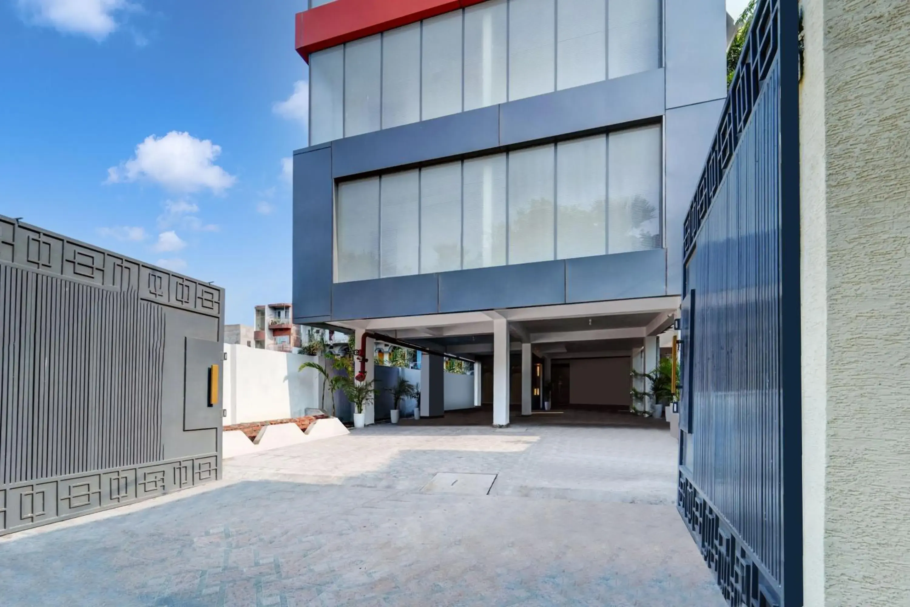 Facade/entrance in Super Townhouse OAK The Dev Regency Facade/entrance in Super Townhouse OAK The Dev Regency