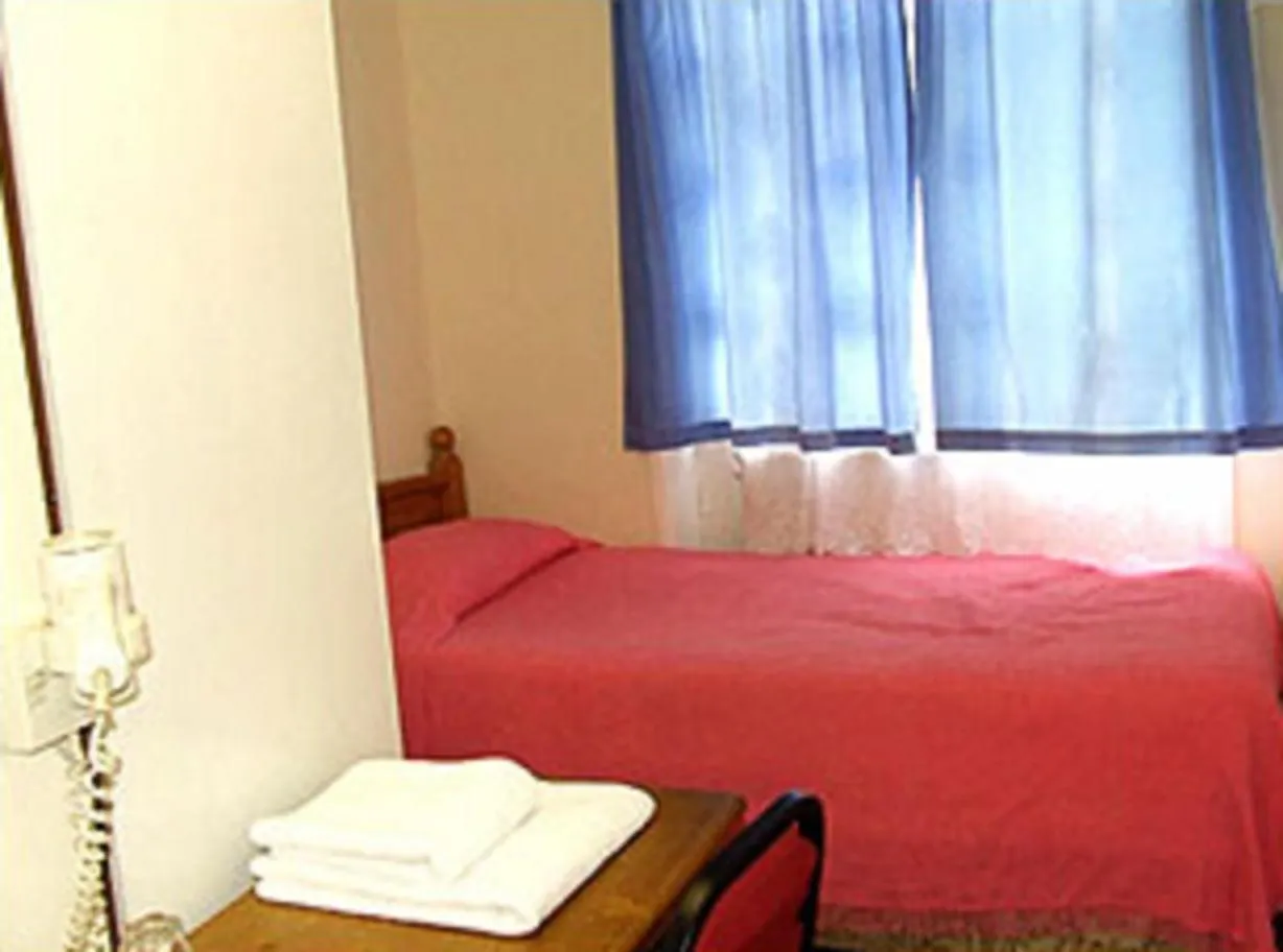 Bed in Stanley House Hotel