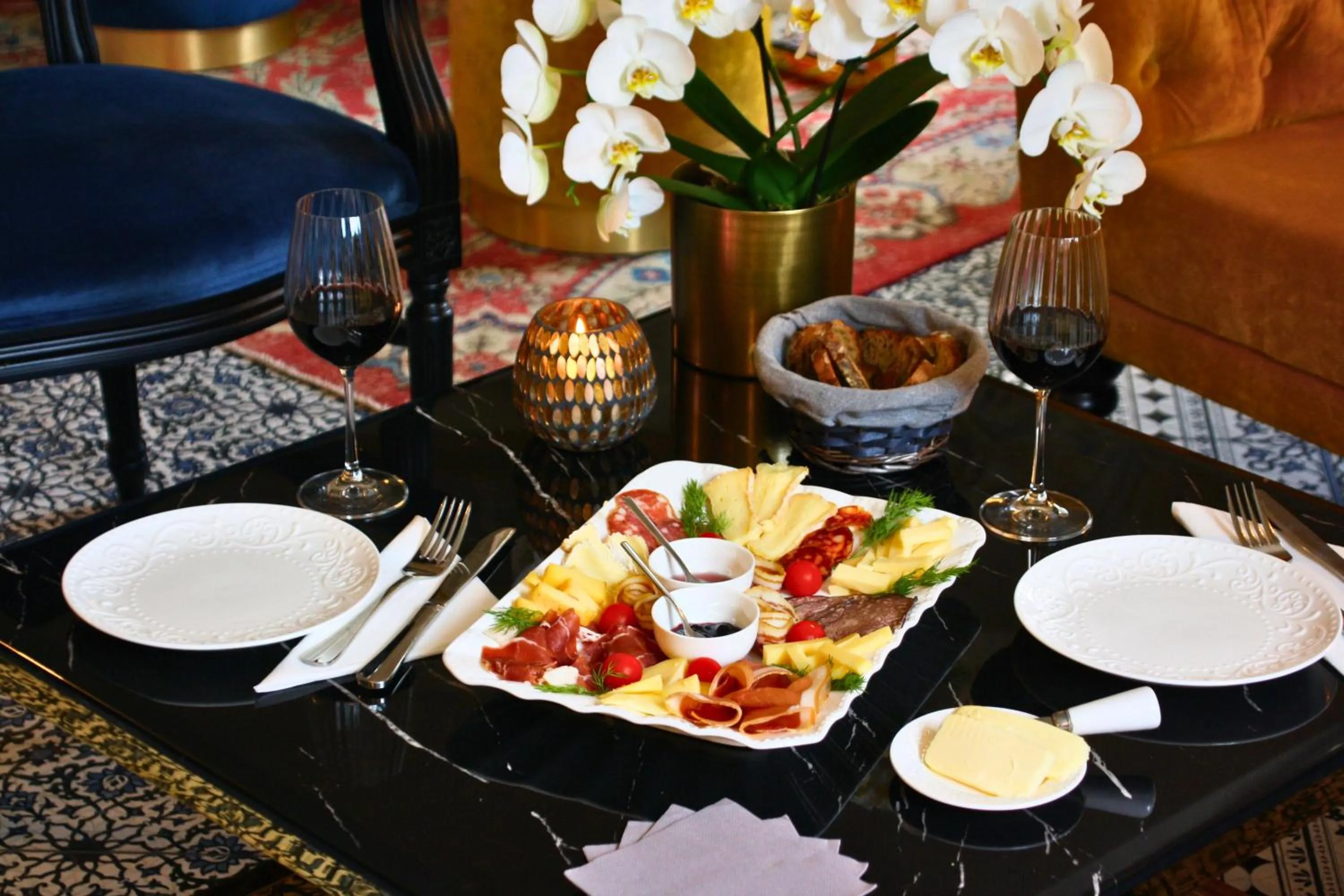 Restaurant/places to eat in Villa Victoria Hôtel et Spa