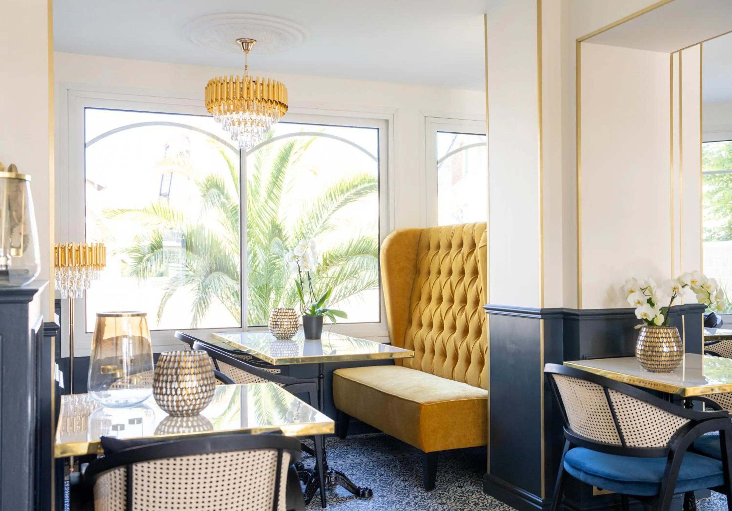 Breakfast in Villa Victoria Hôtel et Spa