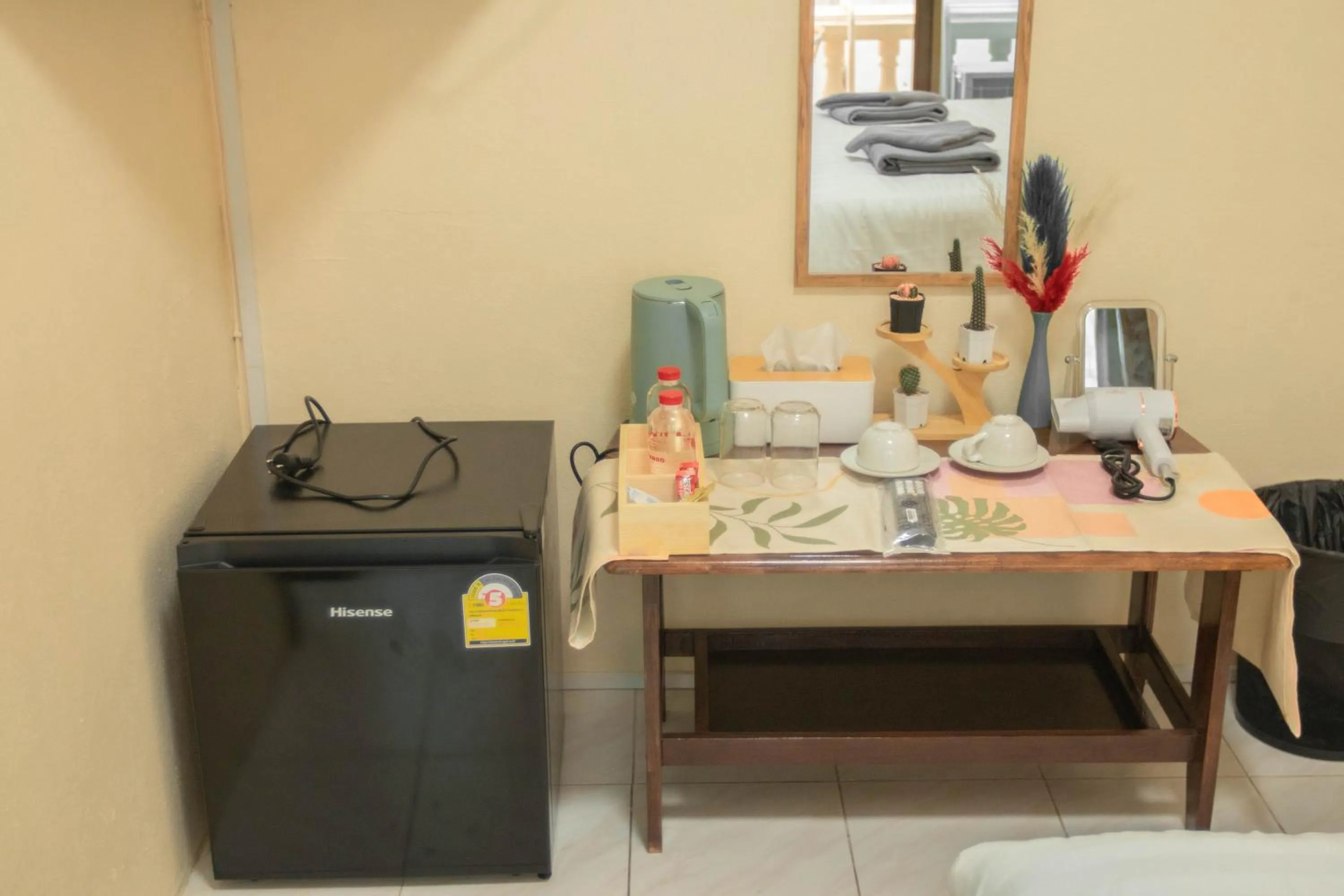 Kitchen or kitchenette in Maiiam Guesthouse Patong