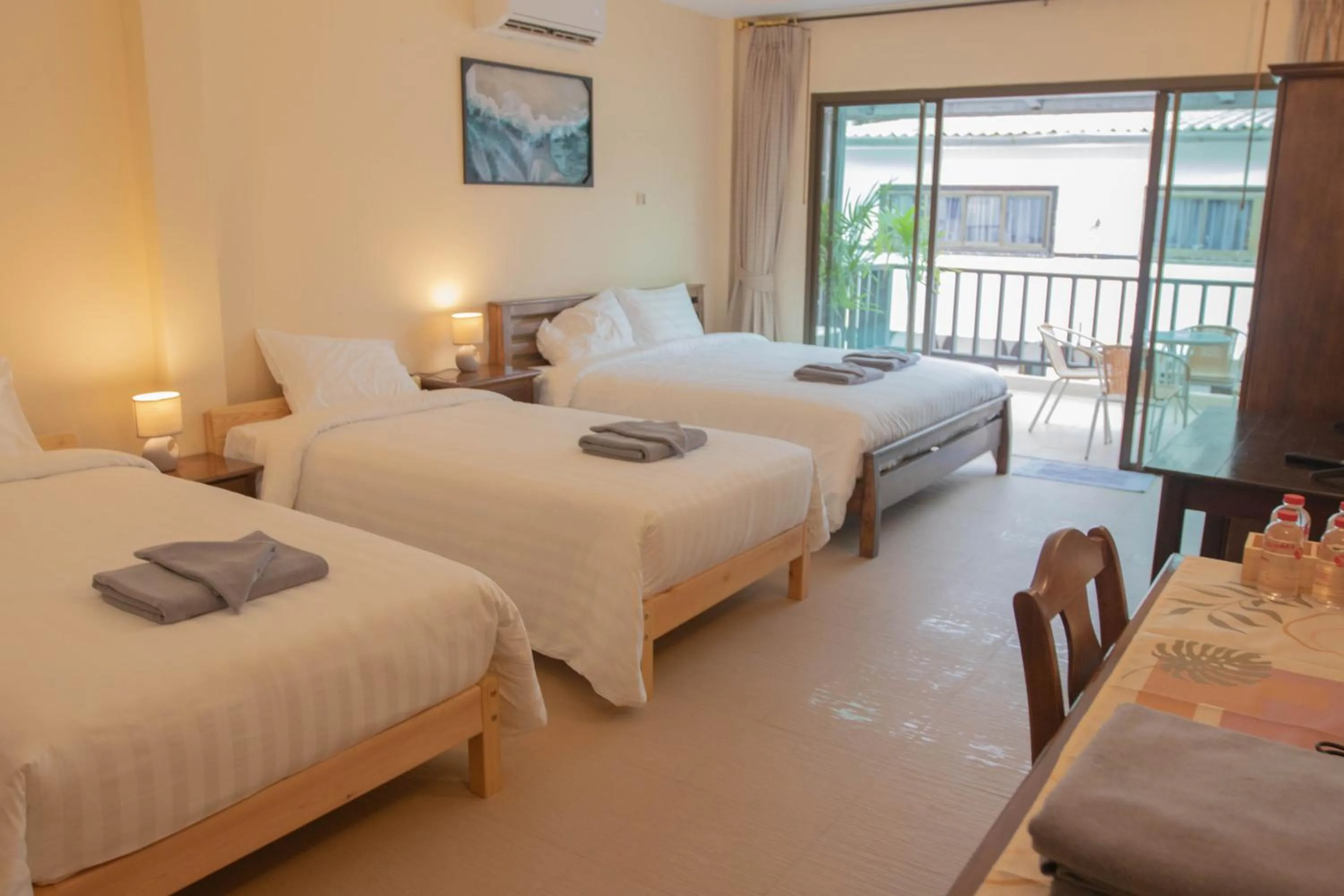 Bedroom, Bed in Maiiam Guesthouse Patong