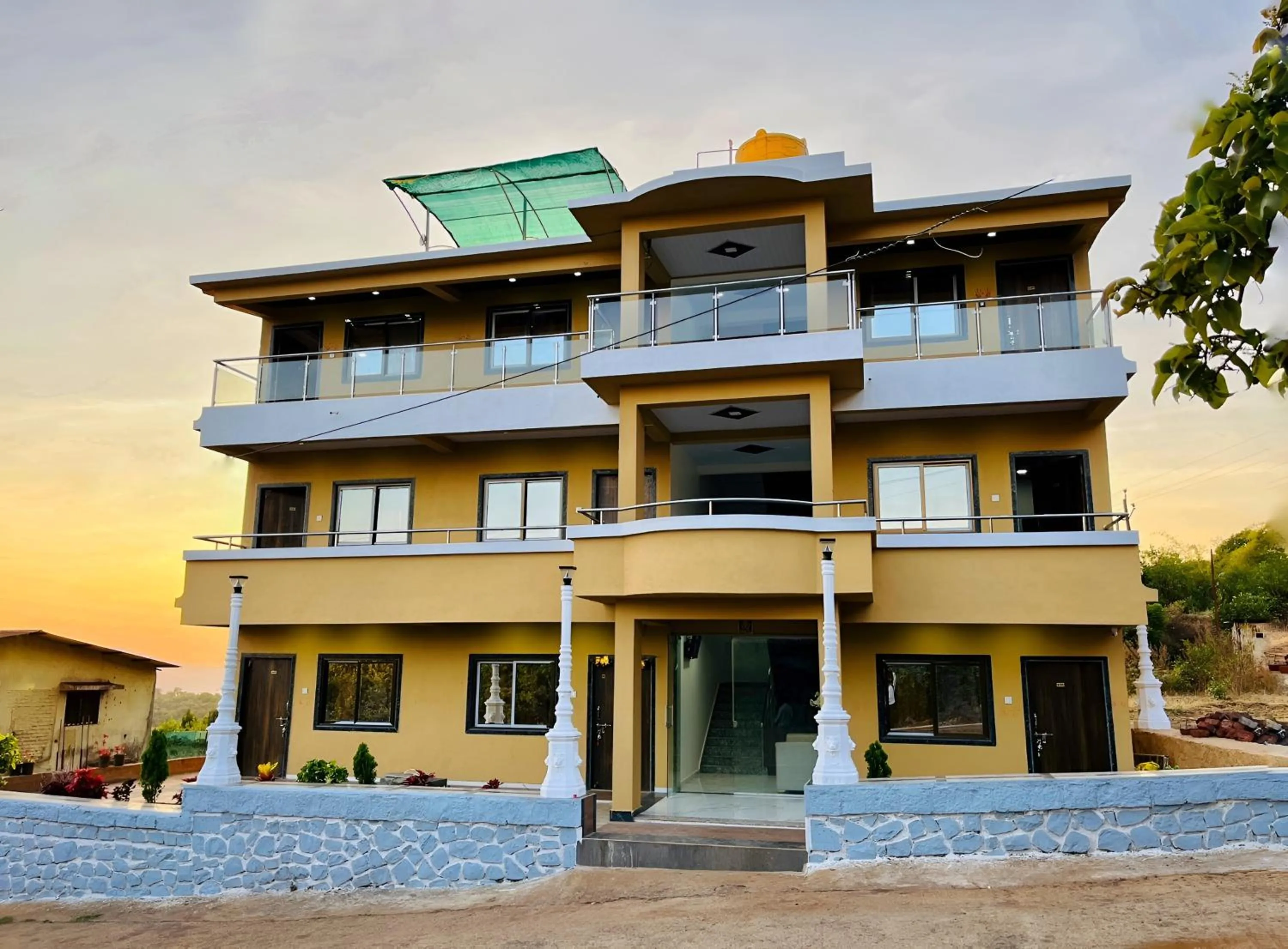 Hotel Kadam Palace