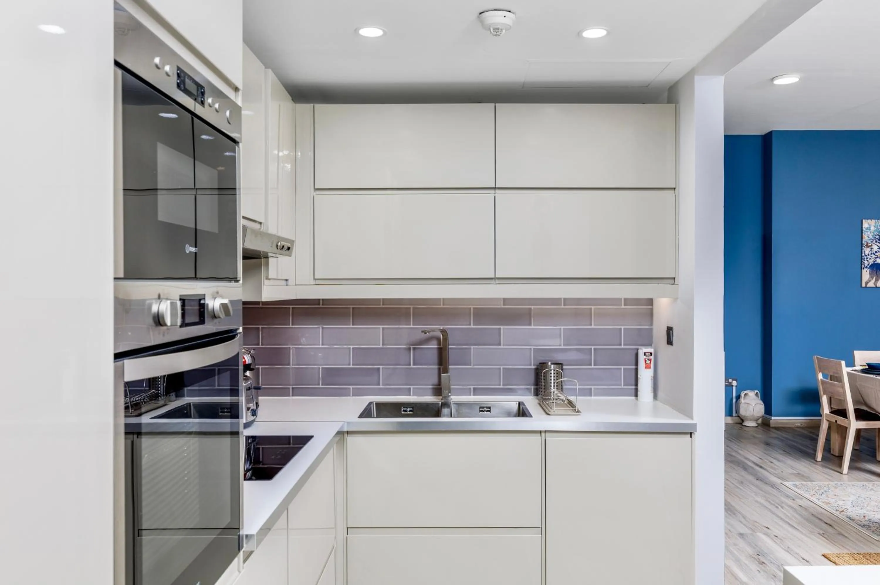 Kitchen or kitchenette in Maison Privee - Serene & Luxury Retreat in the Heart of JBR Beach