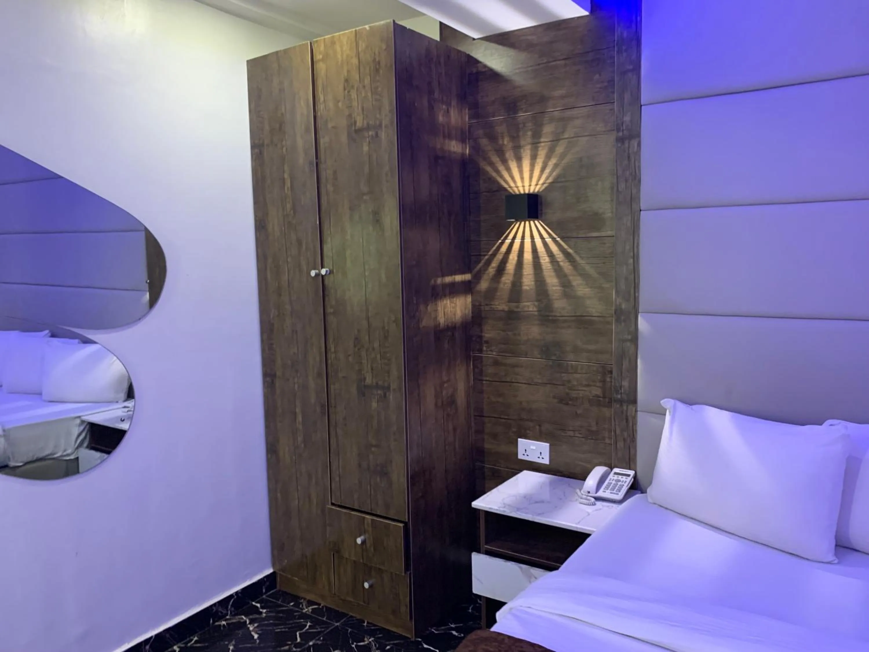 Bed in Presken Kuramo Waters, Victoria Island