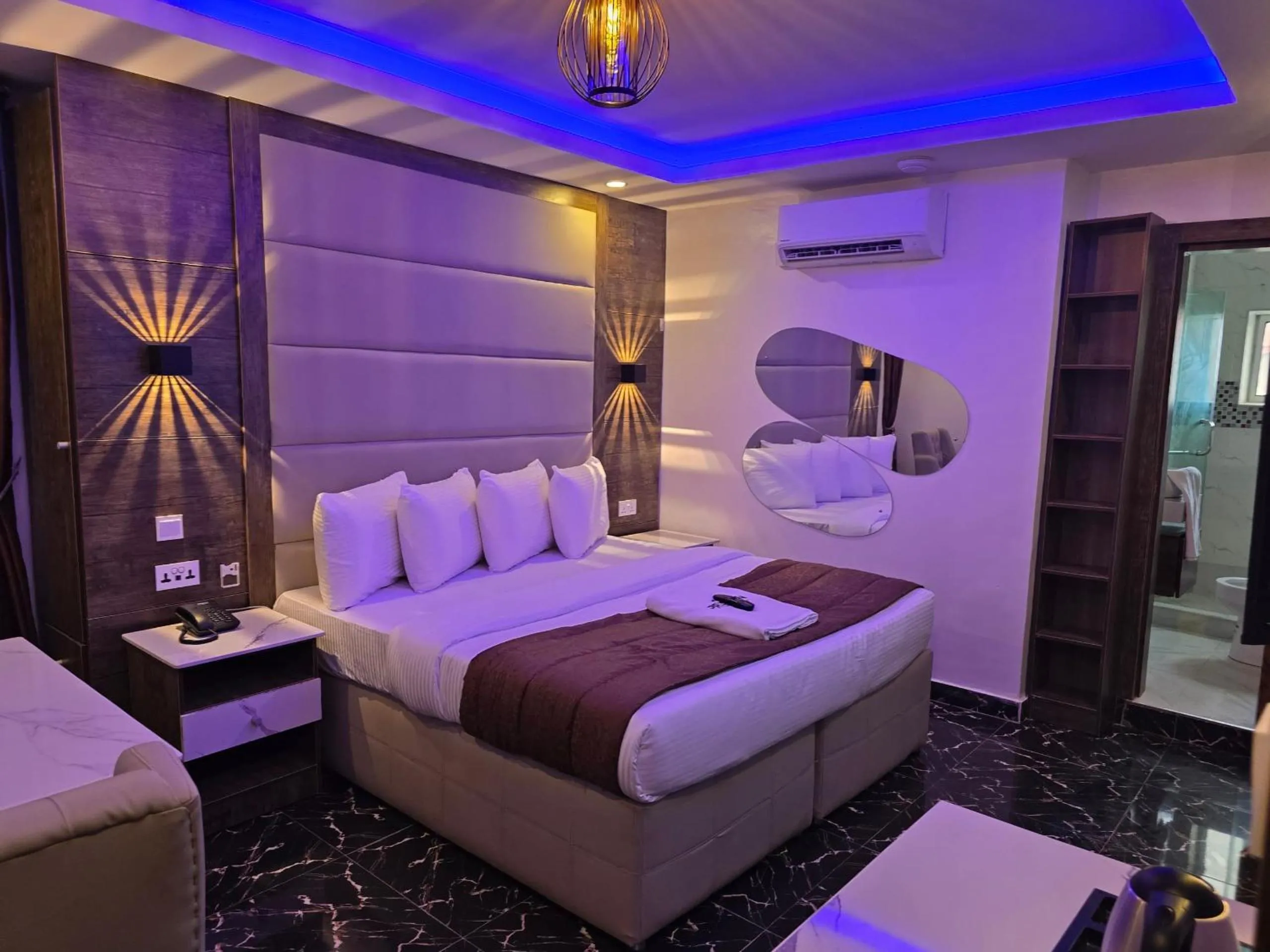Bed in Presken Kuramo Waters, Victoria Island