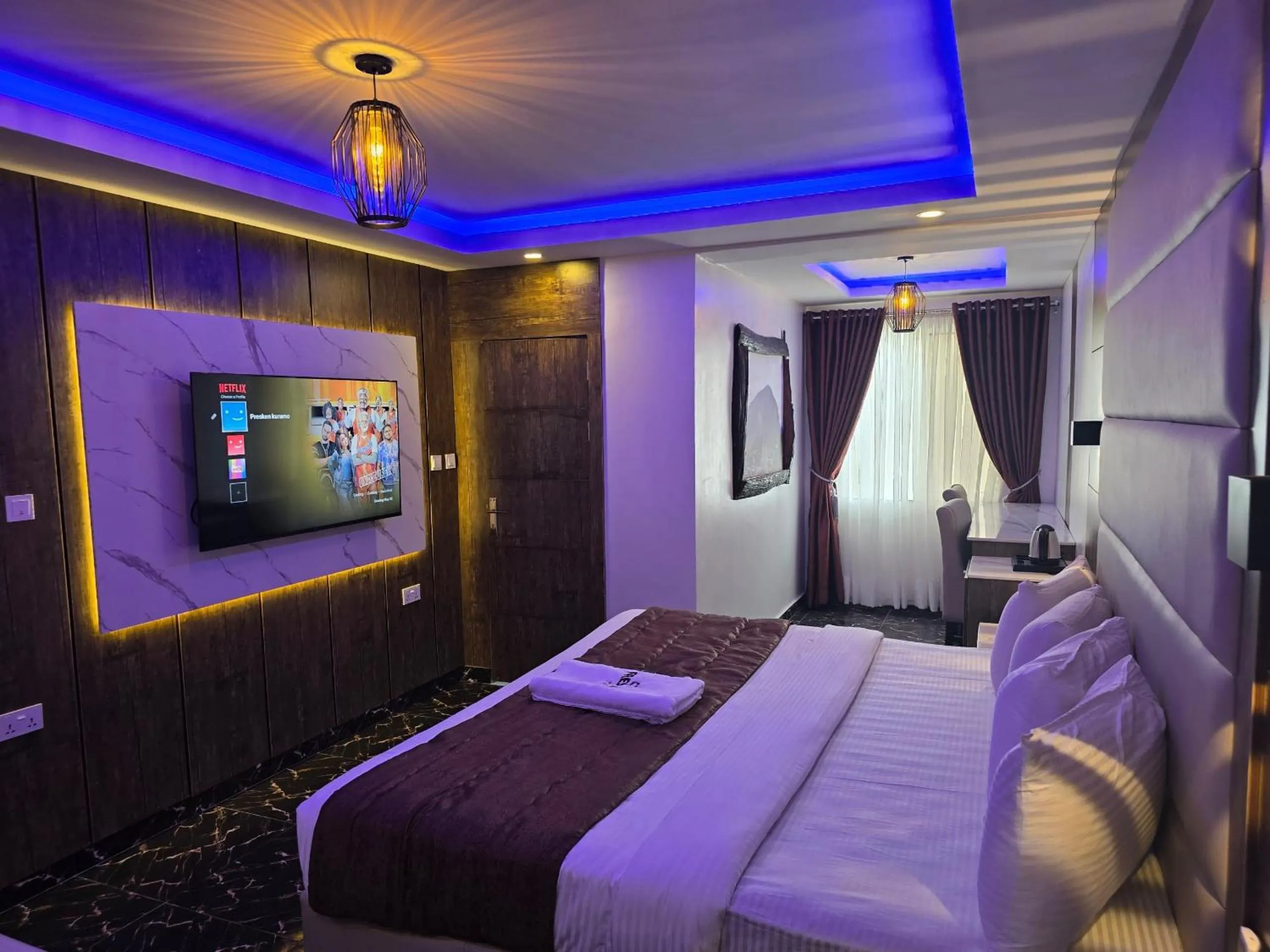 Bed in Presken Kuramo Waters, Victoria Island