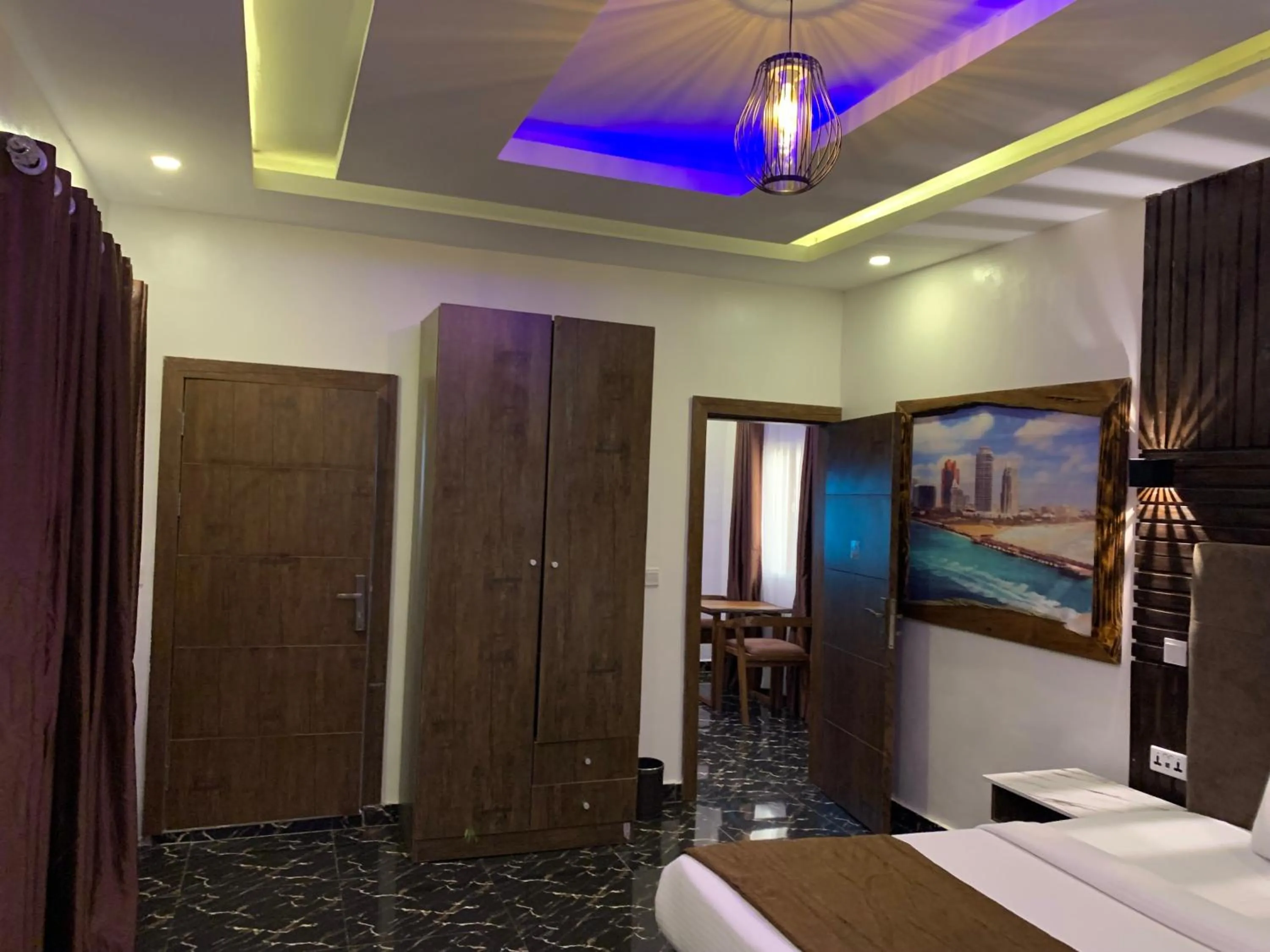 TV and multimedia in Presken Kuramo Waters, Victoria Island