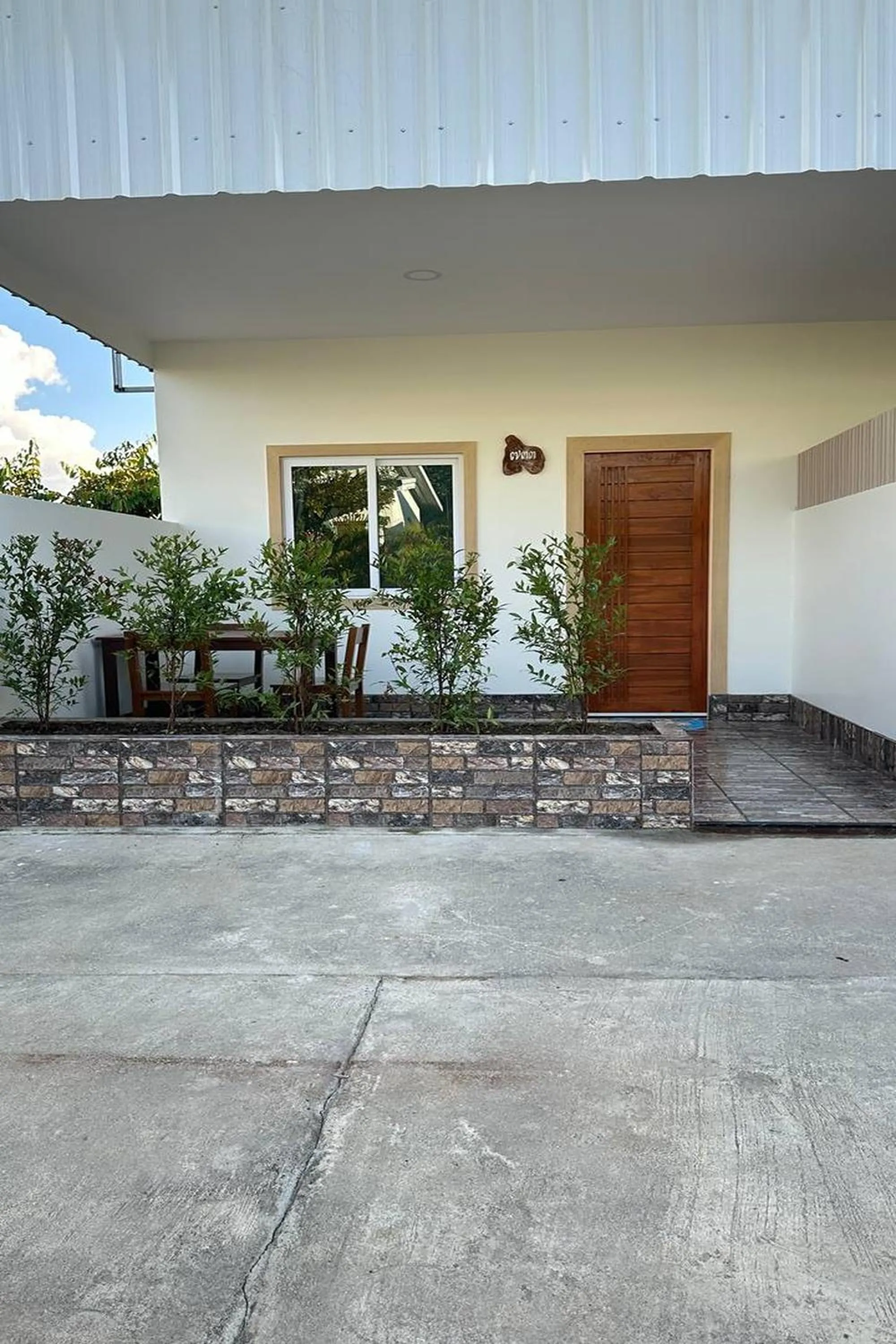 Property building in The White House P&N Hotel Chiang Rai