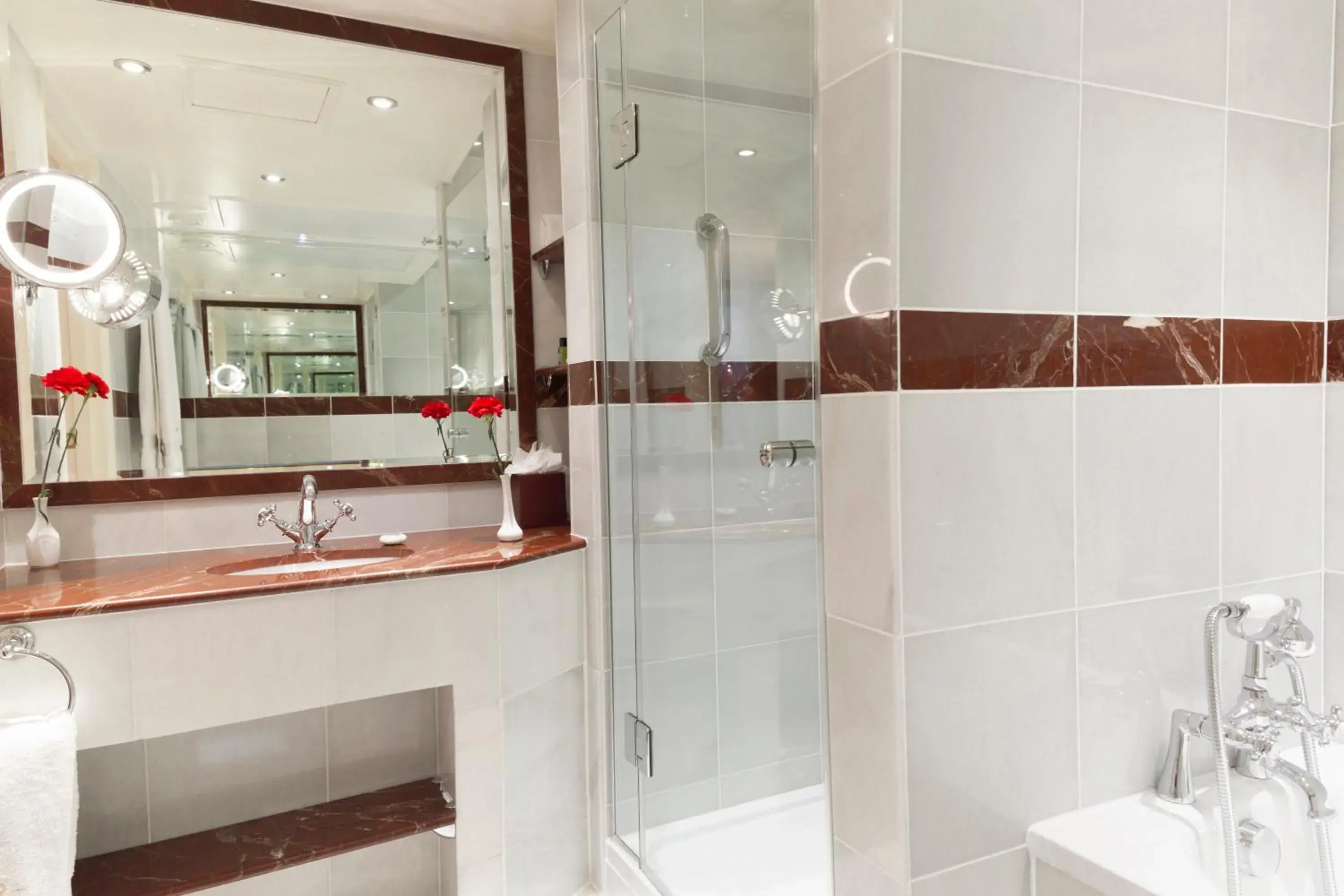 Bathroom in Rubens At The Palace Bathroom in Rubens At The Palace