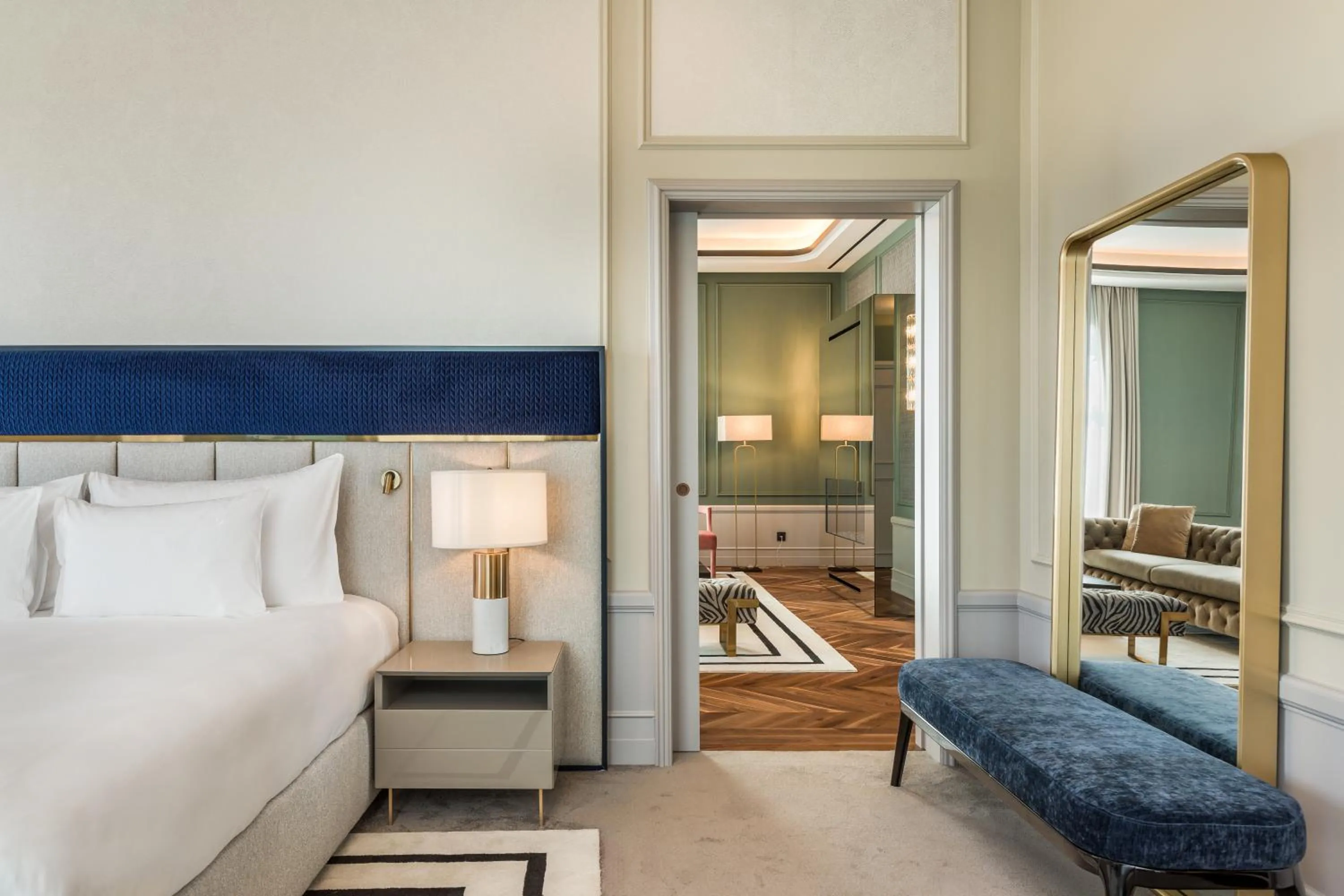 Bedroom, Bed in Maison Albar - Amoure - The Leading Hotels of the World