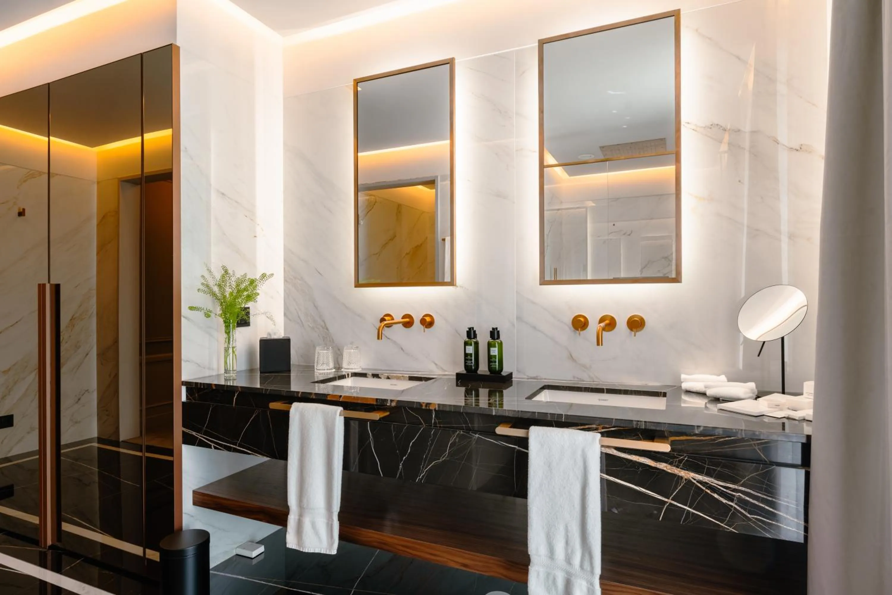 Bathroom in Maison Albar - Amoure - The Leading Hotels of the World
