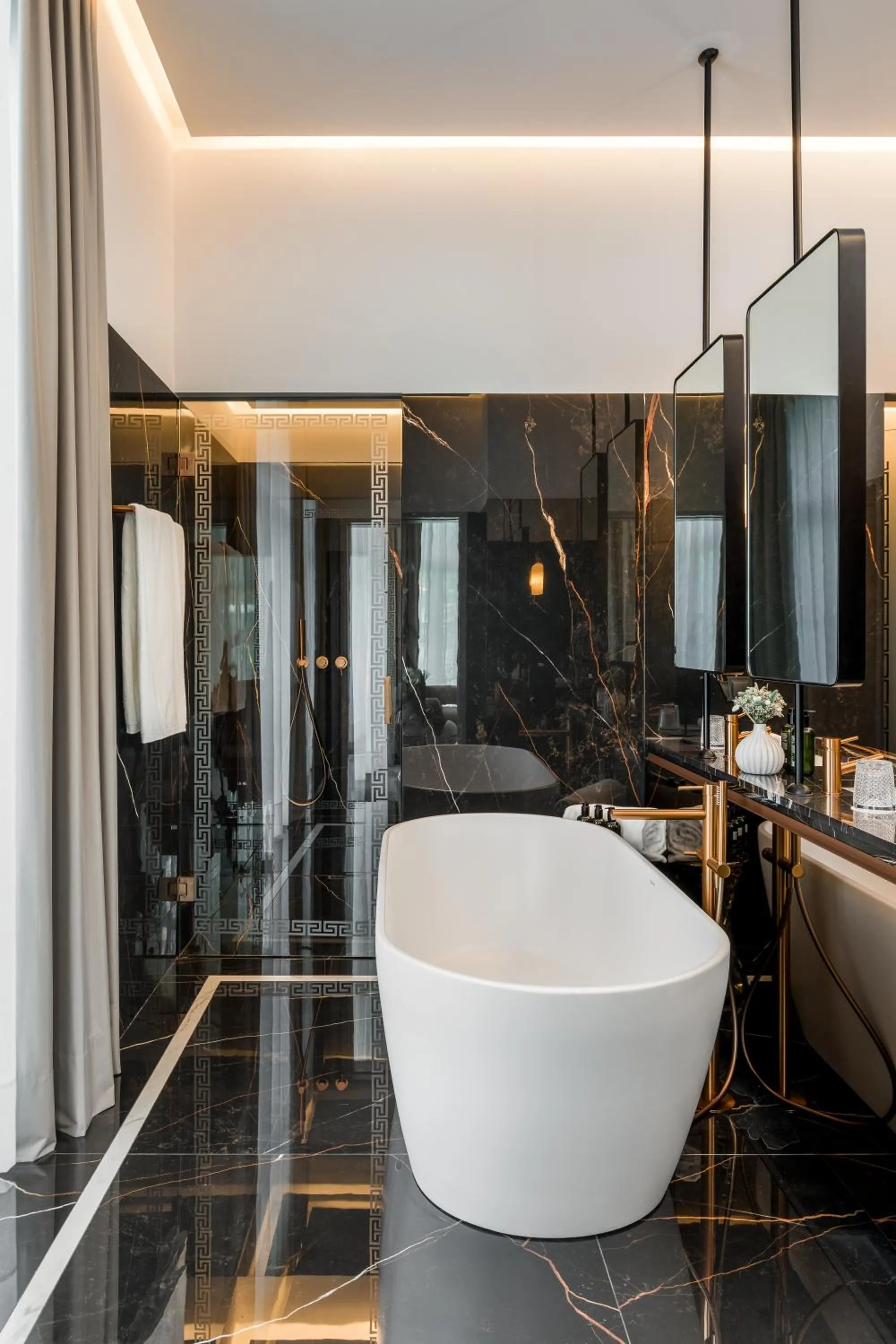 Bathroom in Maison Albar - Amoure - The Leading Hotels of the World