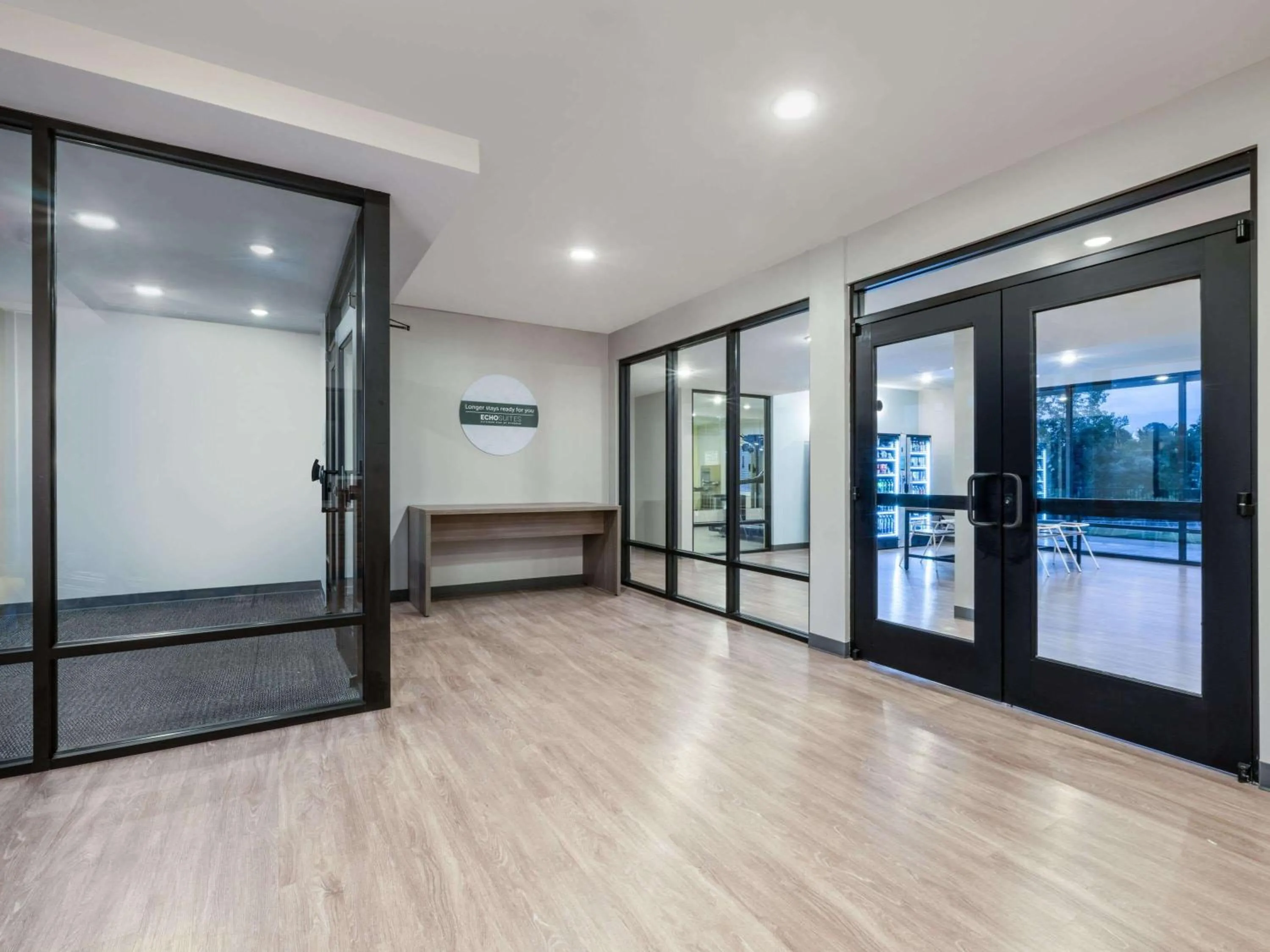 Lobby or reception in ECHO Suites Extended Stay by Wyndham Spartanburg