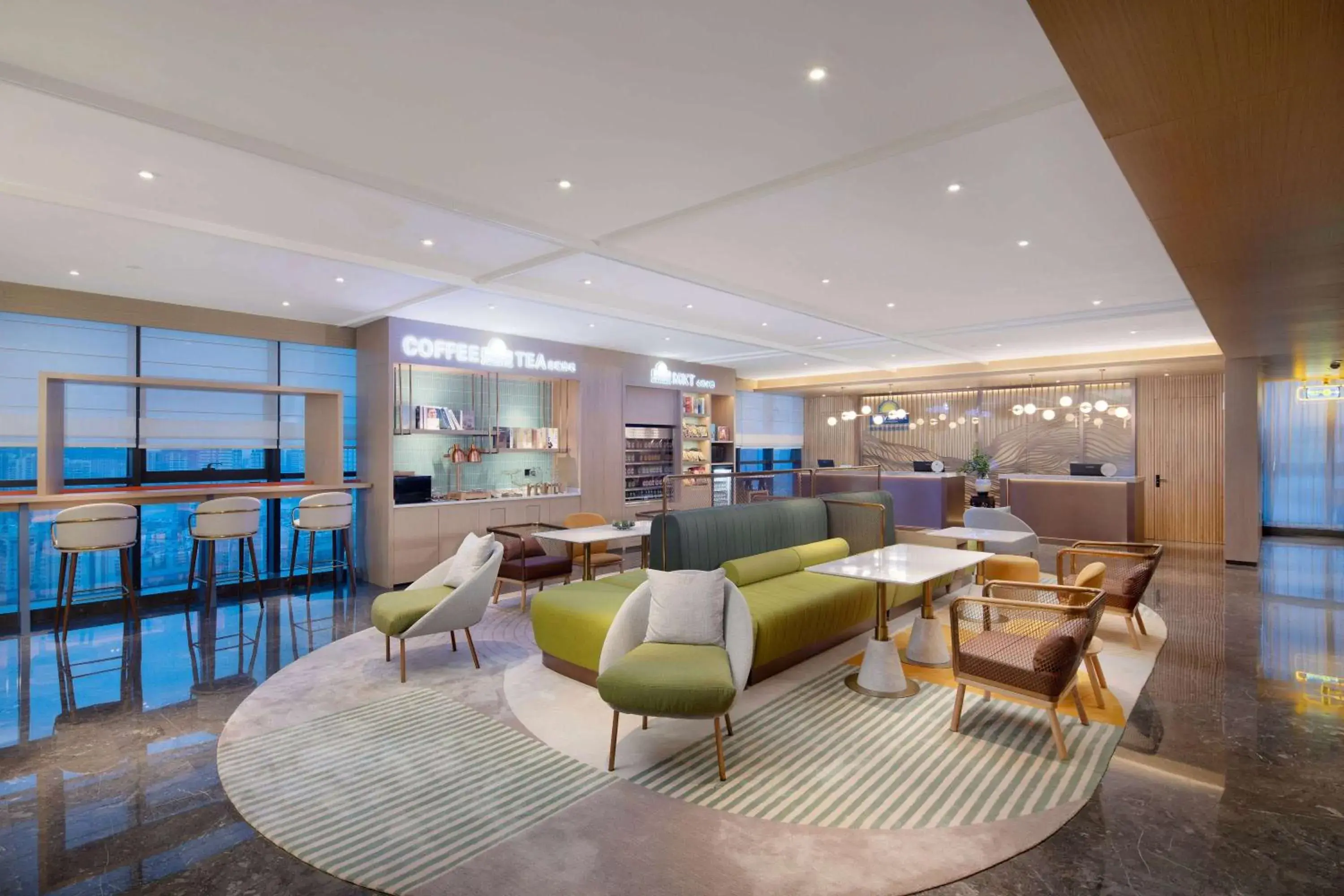 Lobby or reception in Days Inn by Wyndham Zhuhai Gongbei Port Lobby or reception in Days Inn by Wyndham Zhuhai Gongbei Port