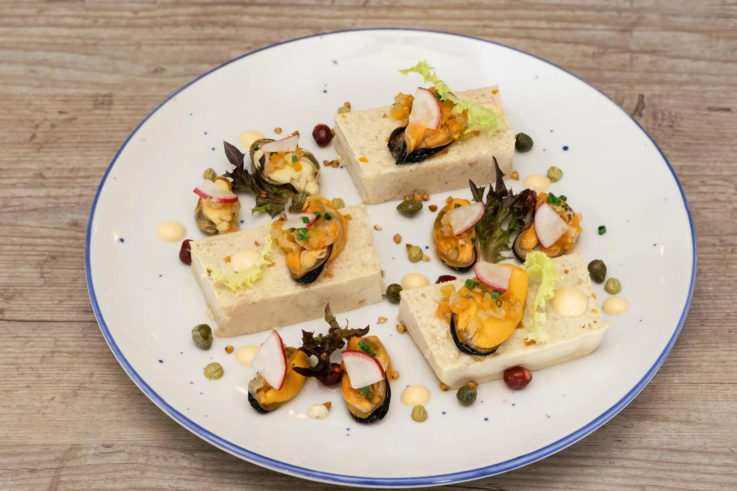 Restaurant/places to eat in Hotel Emporium - Adults Only