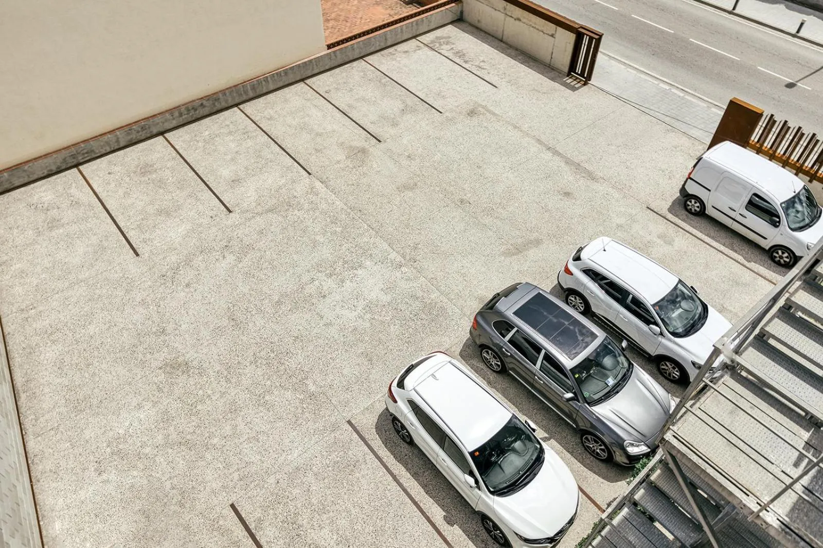 Parking in Hotel Emporium - Adults Only