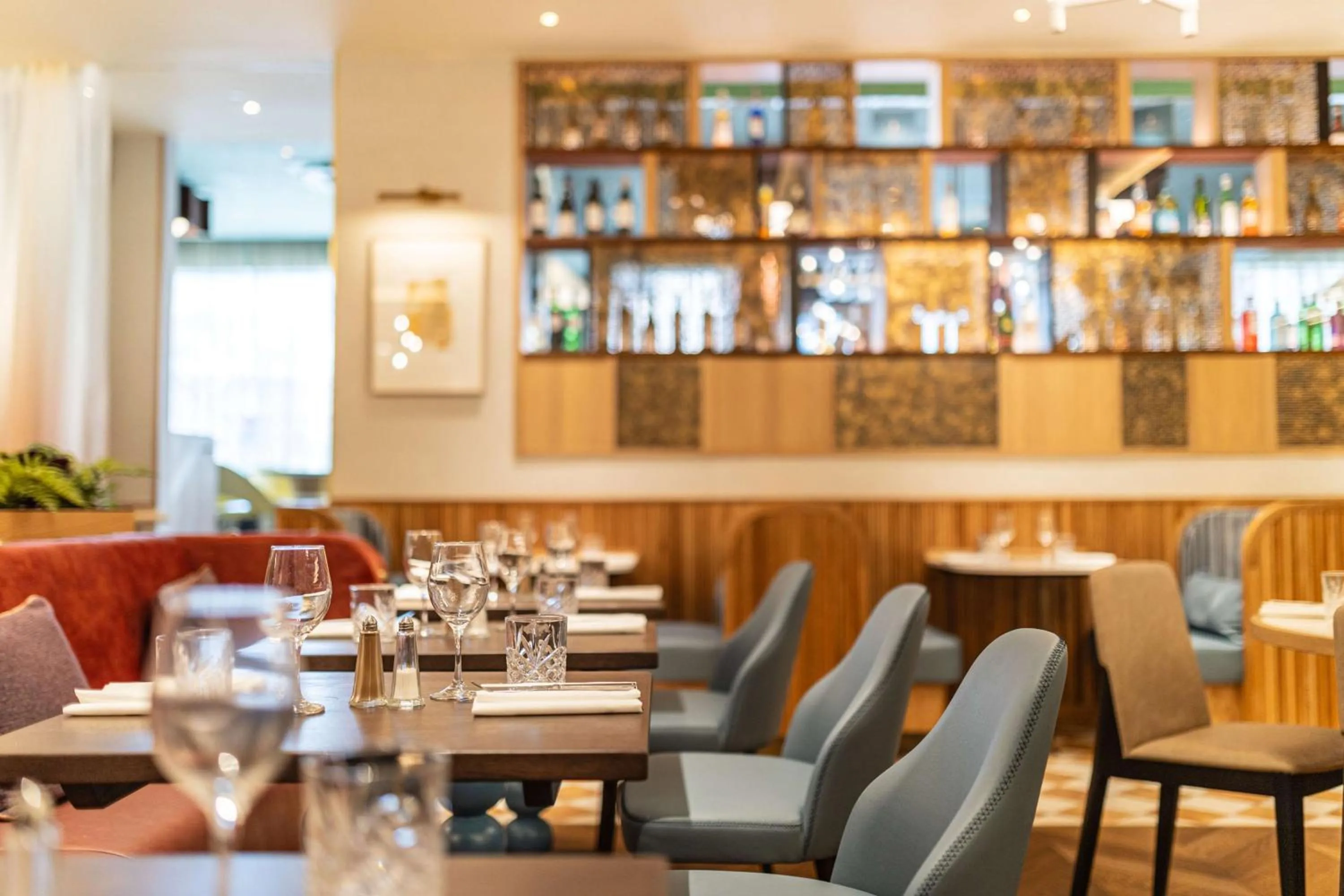 Restaurant/places to eat in DoubleTree by Hilton London Victoria