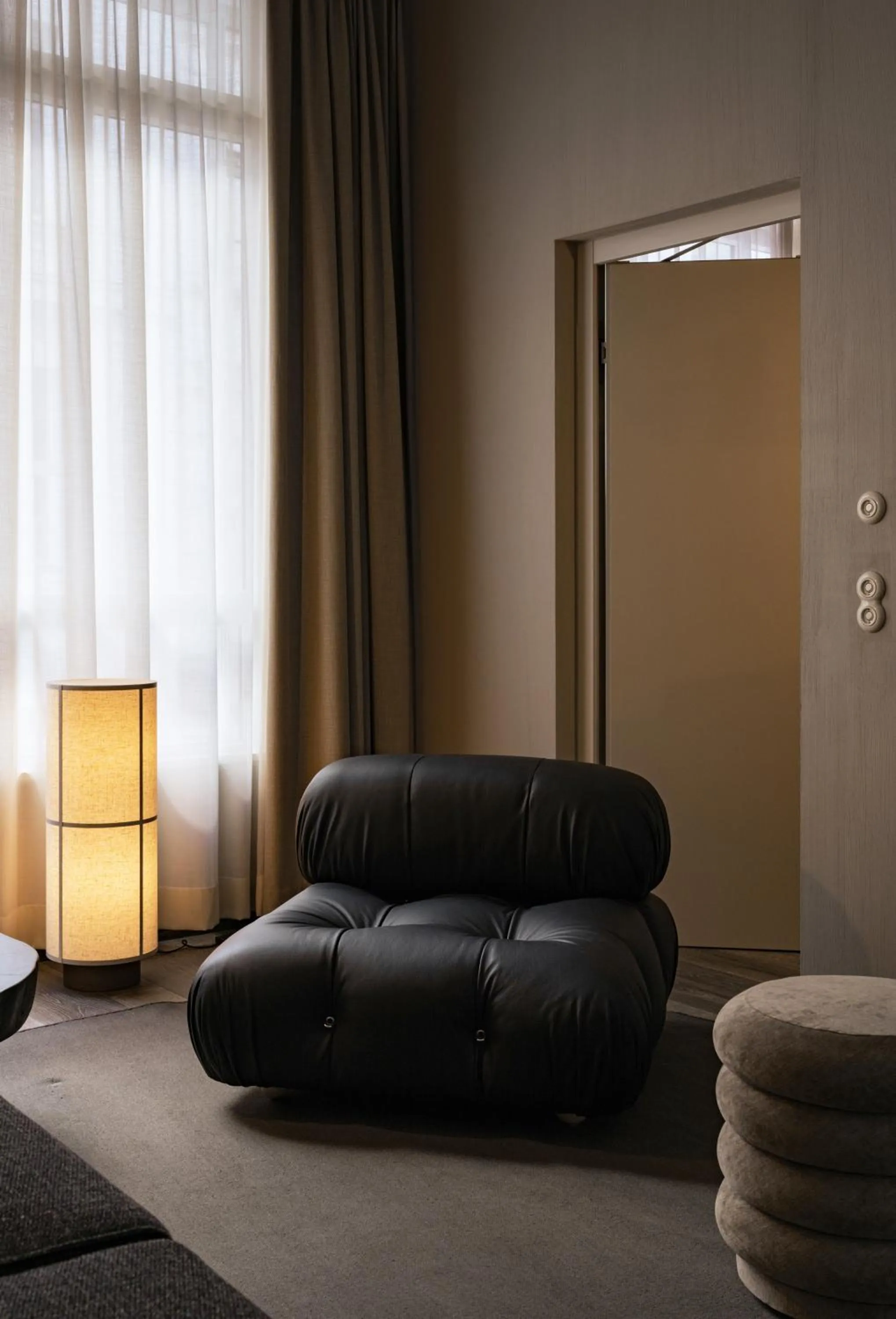 Seating area in Rooms by Wolfensson - Boutique Hotel