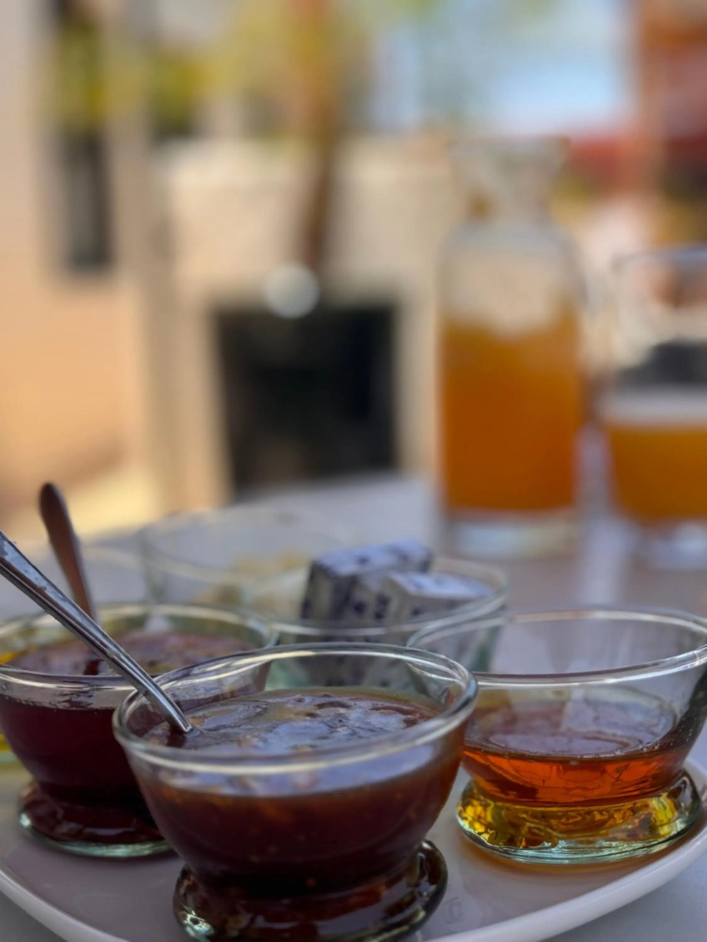 Food and drinks in Riad El Khaeir - Piscine, Hamam & Spa
