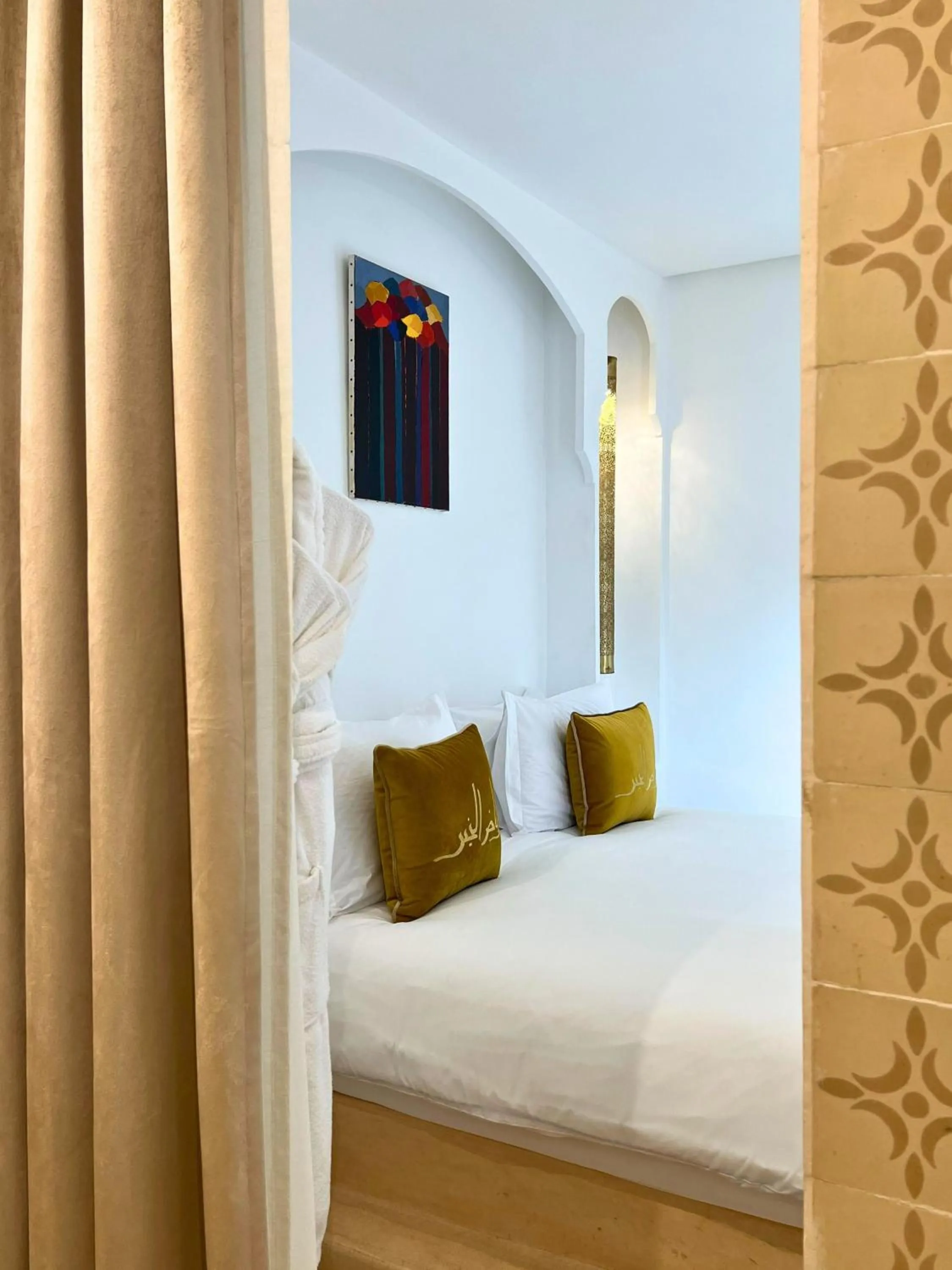 Bed in Riad El Khaeir - Piscine, Hamam & Spa