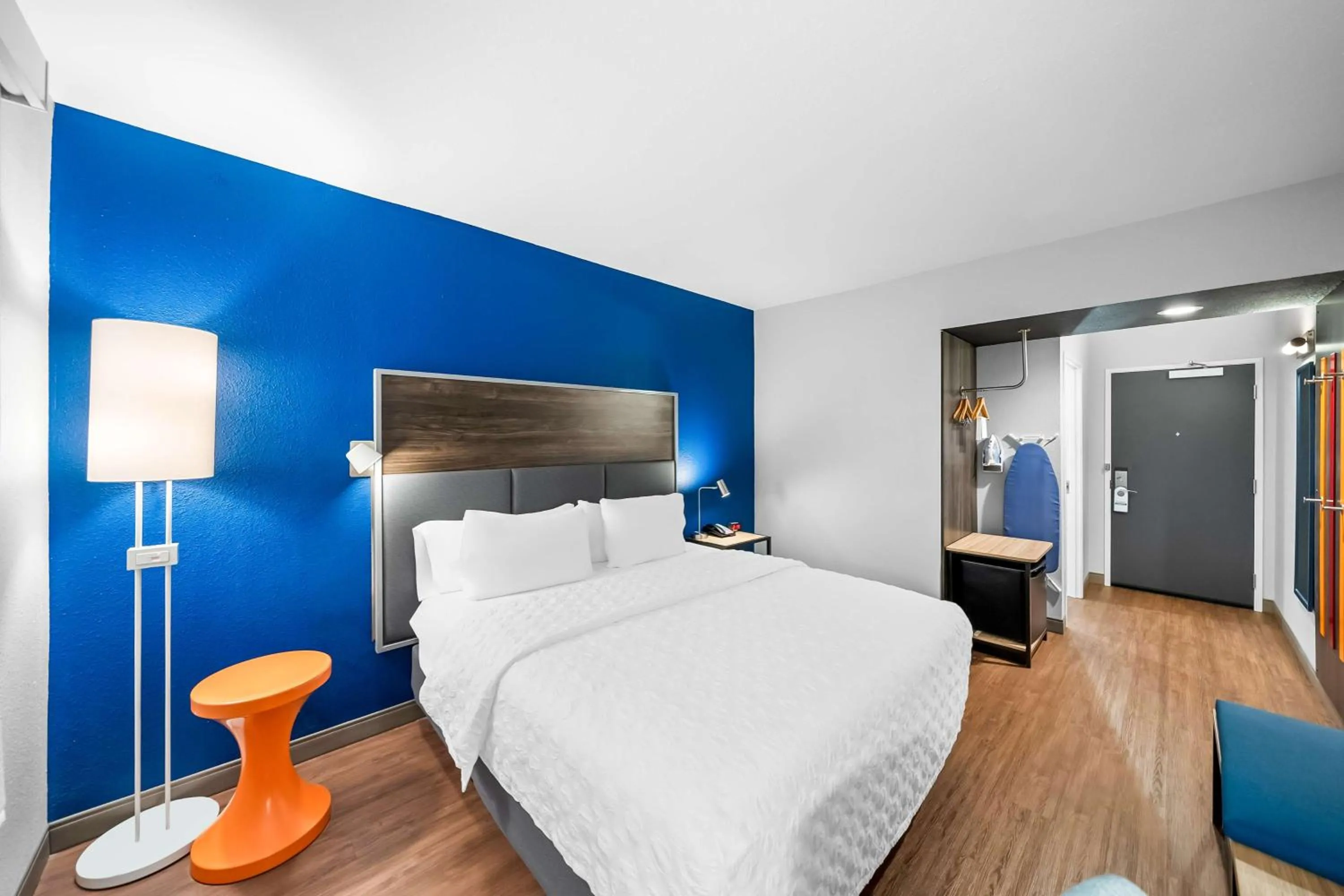 Bed in Tru by Hilton Plano Hwy 75