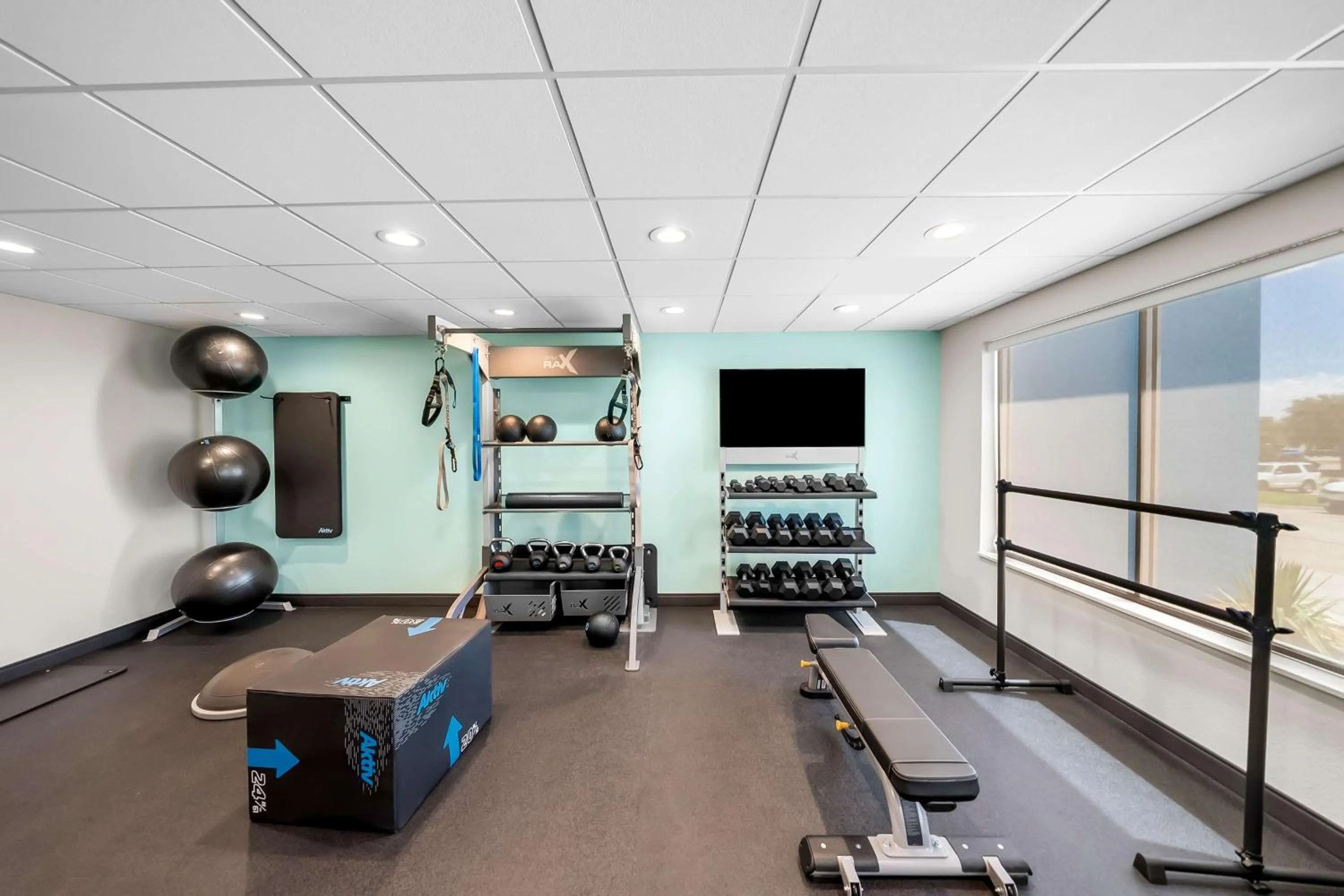 Fitness centre/facilities in Tru by Hilton Plano Hwy 75