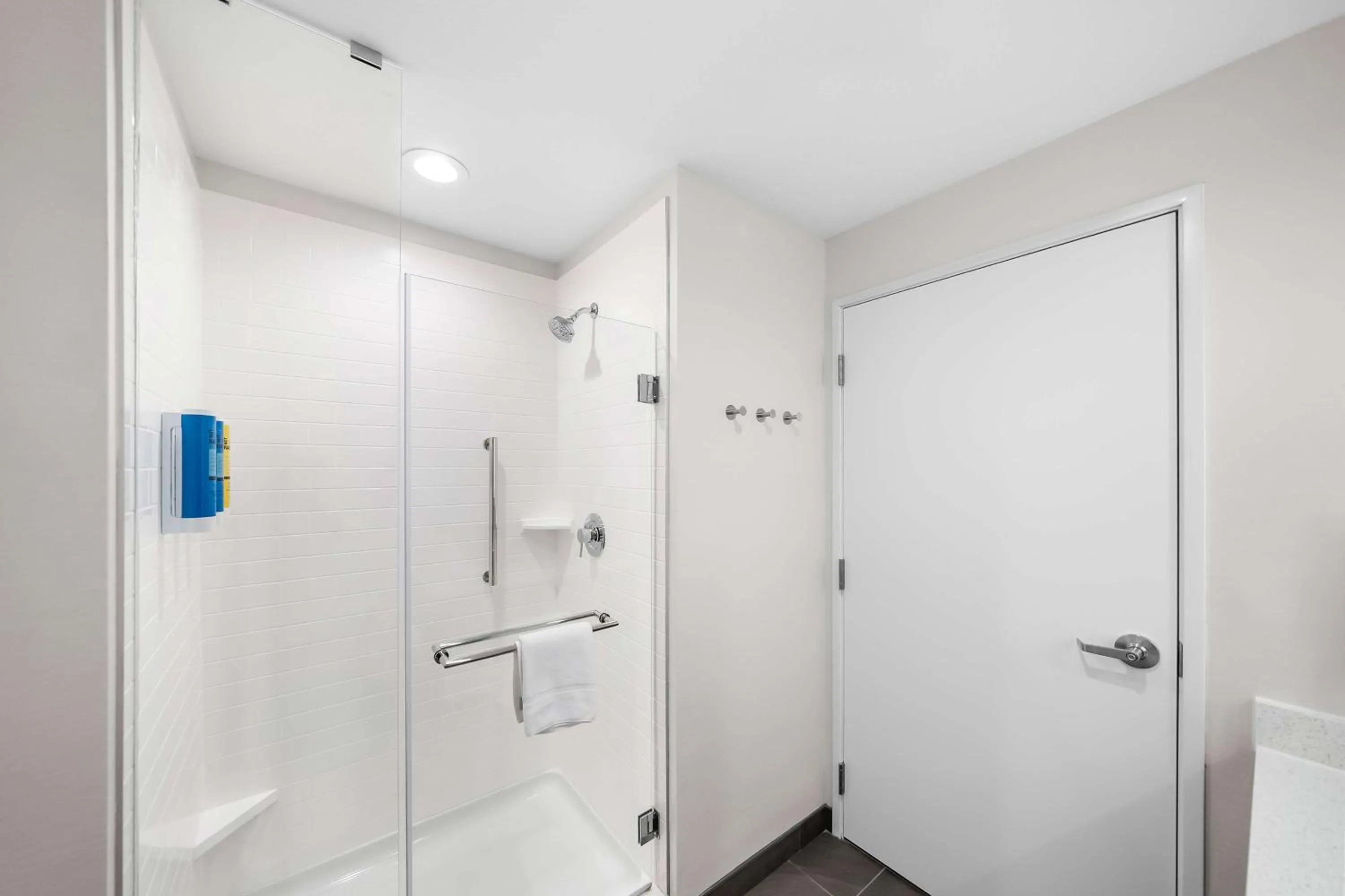 Bathroom in Tru by Hilton Plano Hwy 75