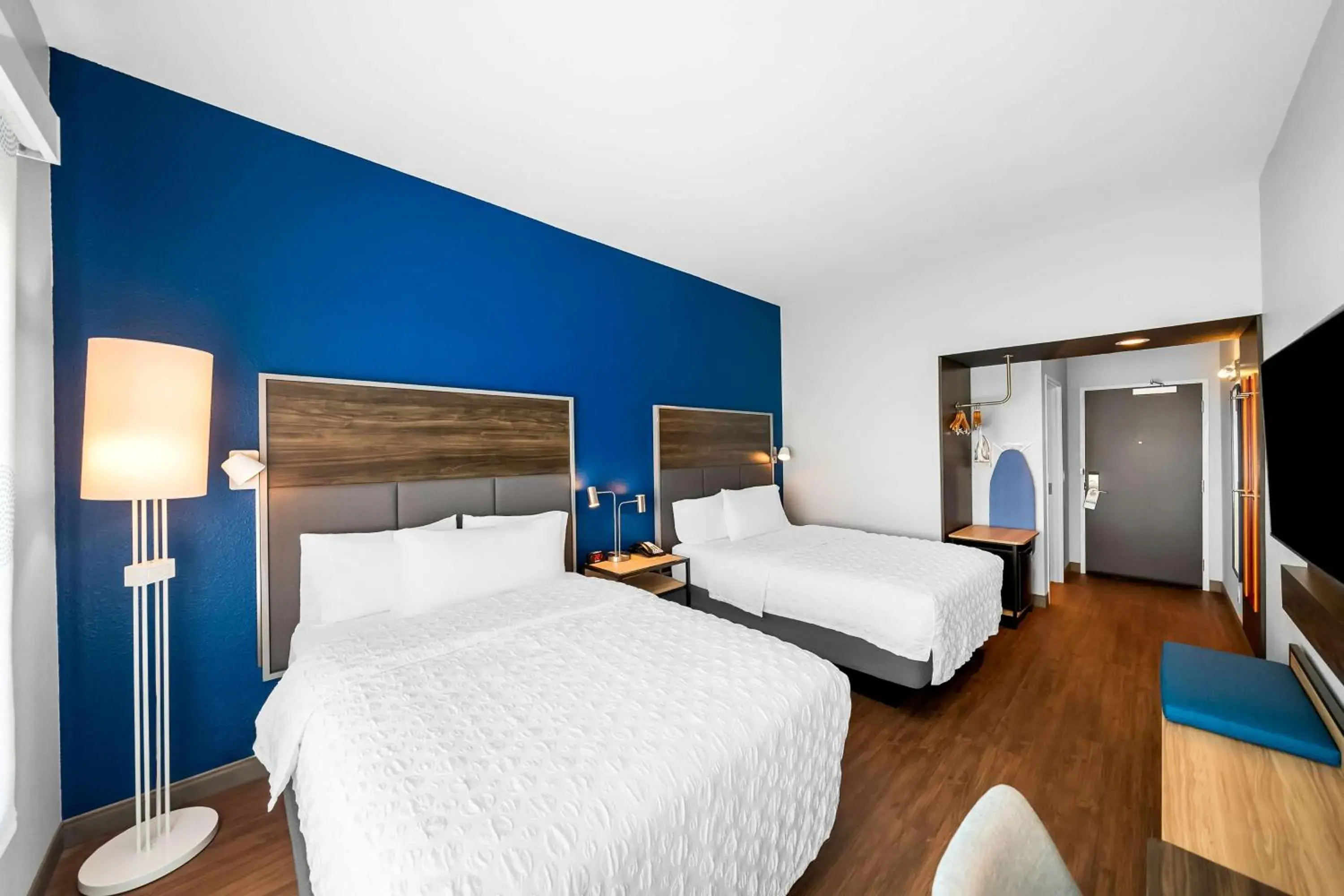 Queen Room with Two Queen Beds and Walk-In Shower in Tru by Hilton Plano Hwy 75 Queen Room with Two Queen Beds and Walk-In Shower in Tru by Hilton Plano Hwy 75