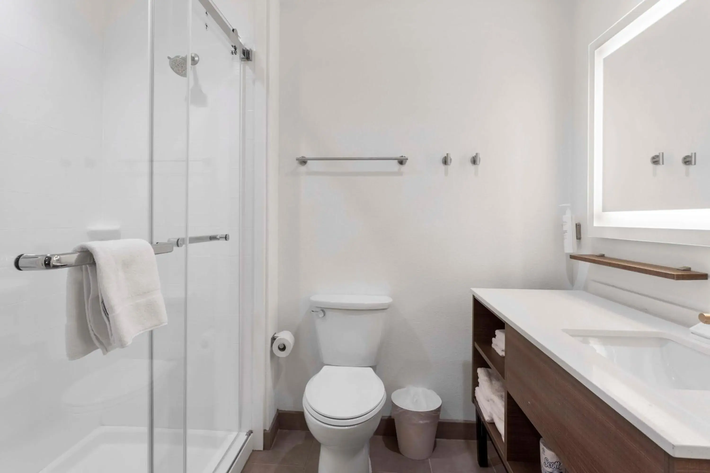 Bathroom in Home2 Suites By Hilton Lake Jackson Bathroom in Home2 Suites By Hilton Lake Jackson