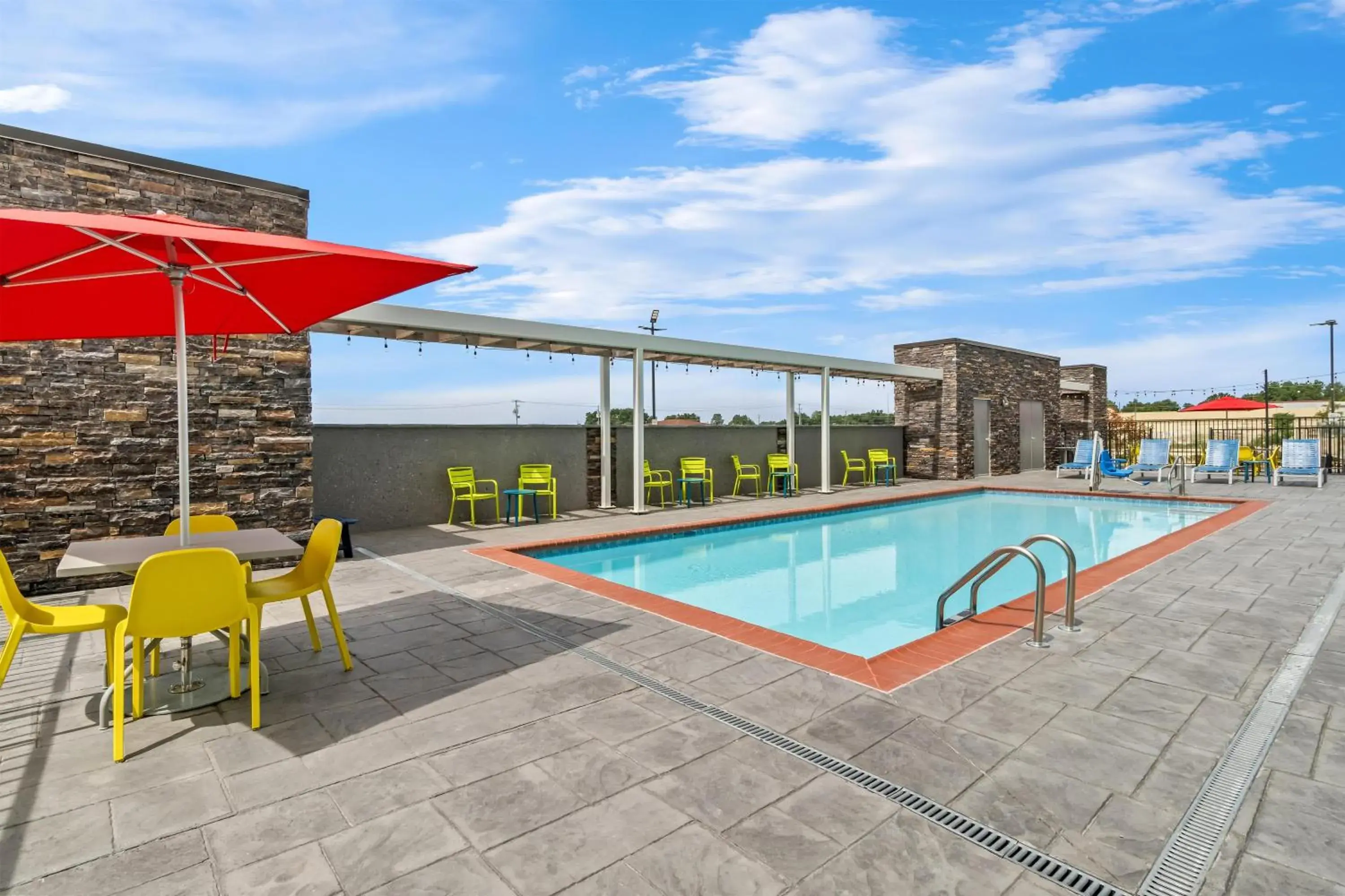 Pool view in Home2 Suites By Hilton Marion Pool view in Home2 Suites By Hilton Marion