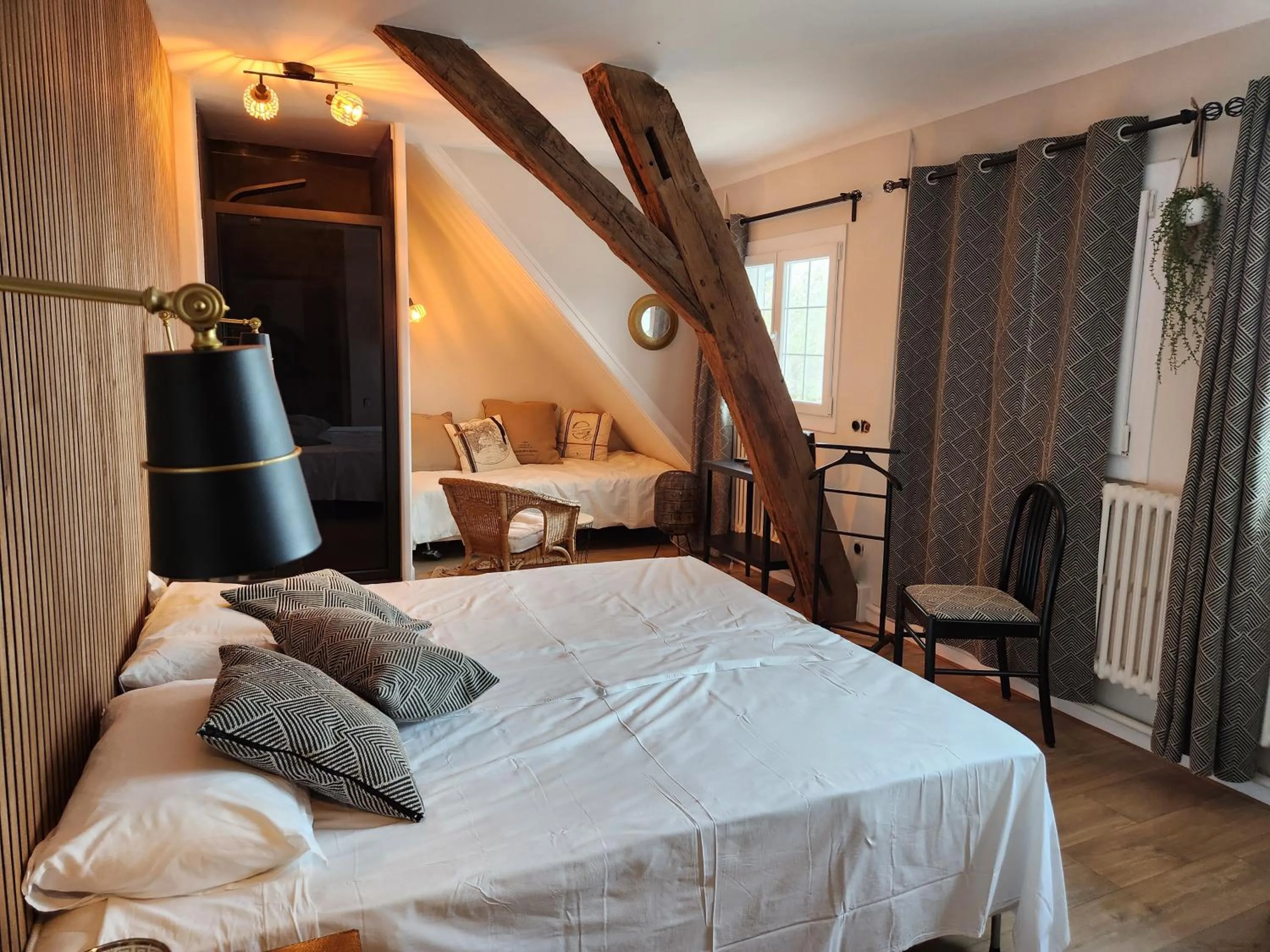 Bed in Auberge de la Marine