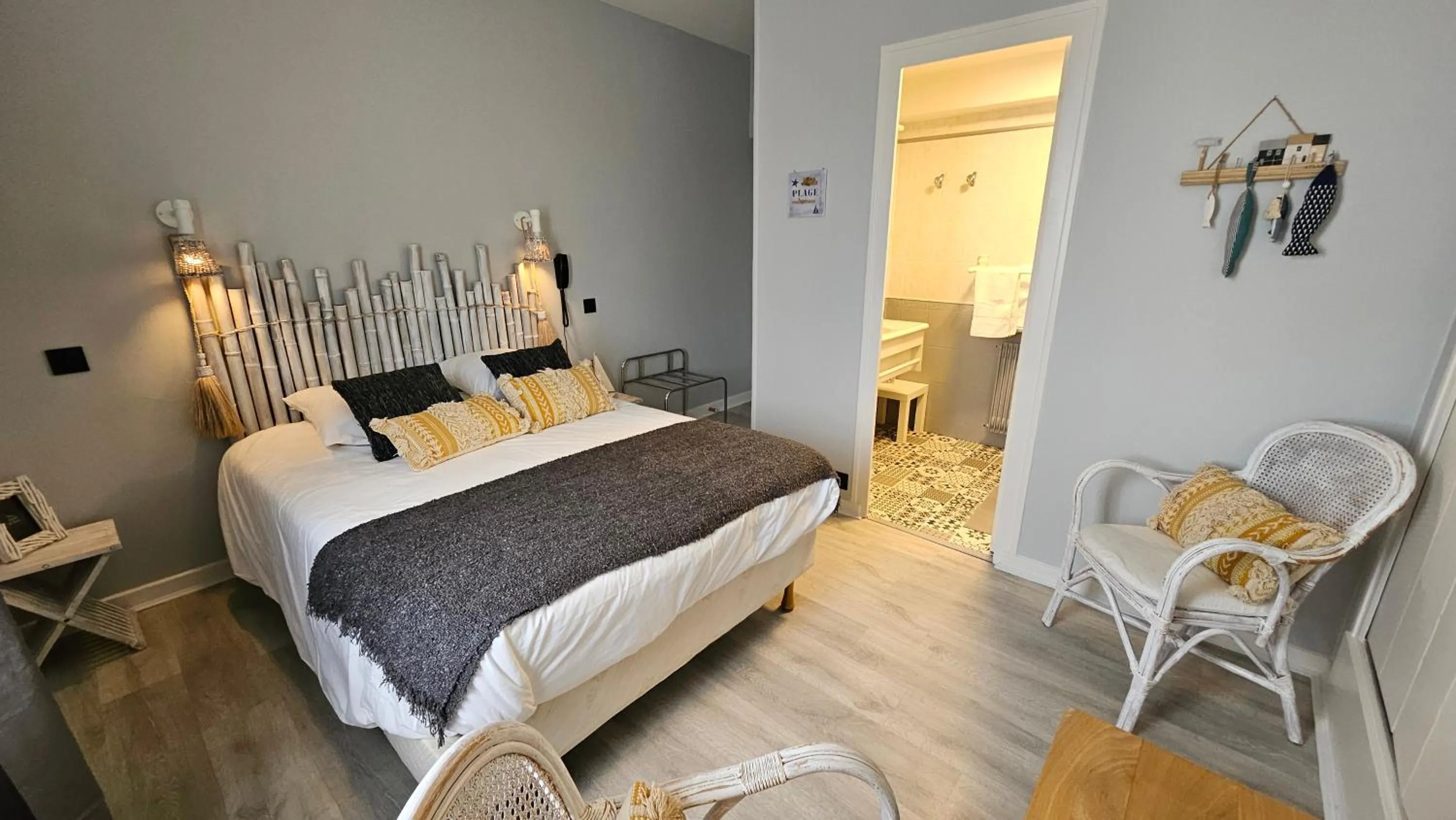 Bed in Auberge de la Marine