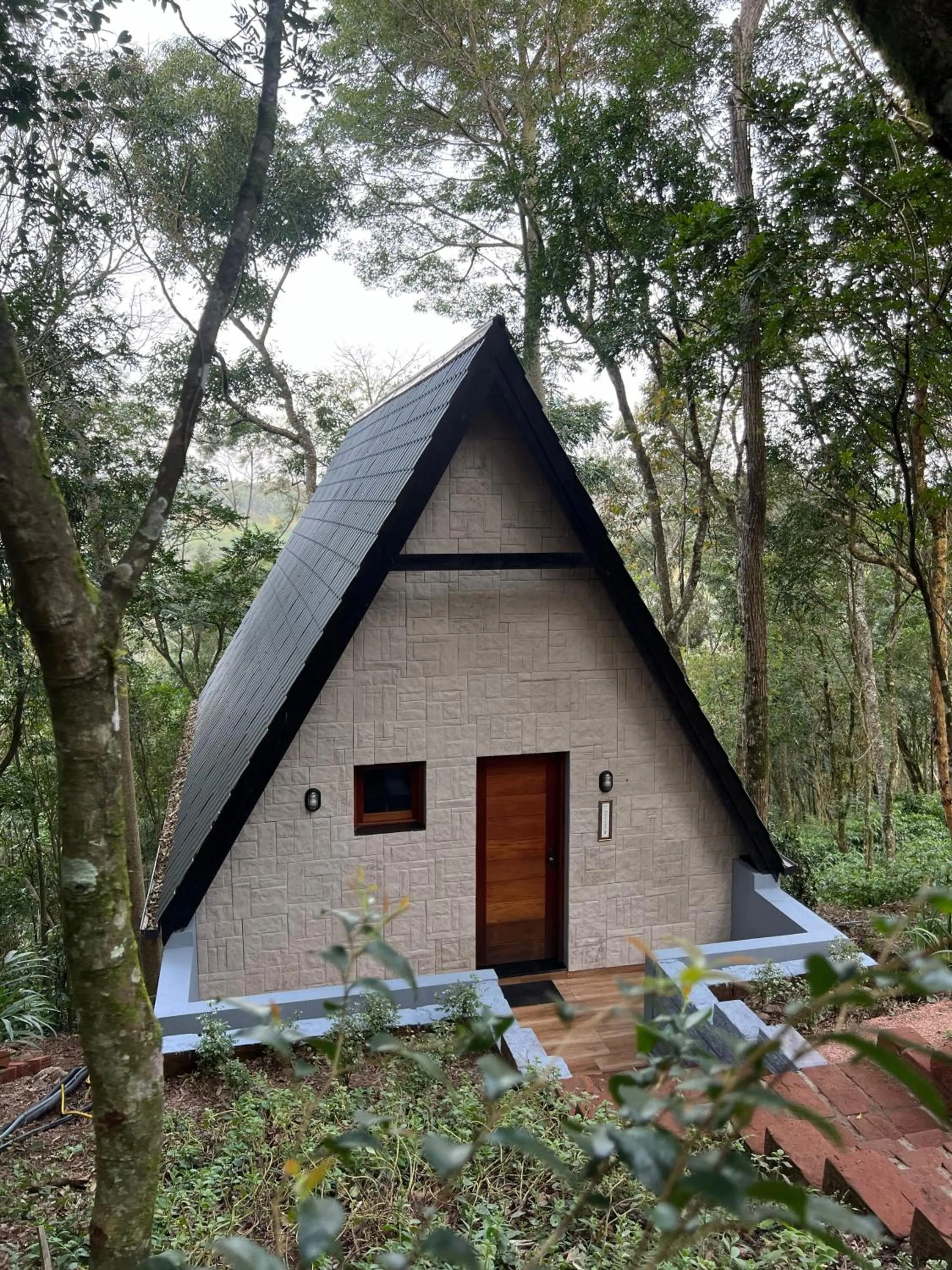 Property building in Taboo Refúgio