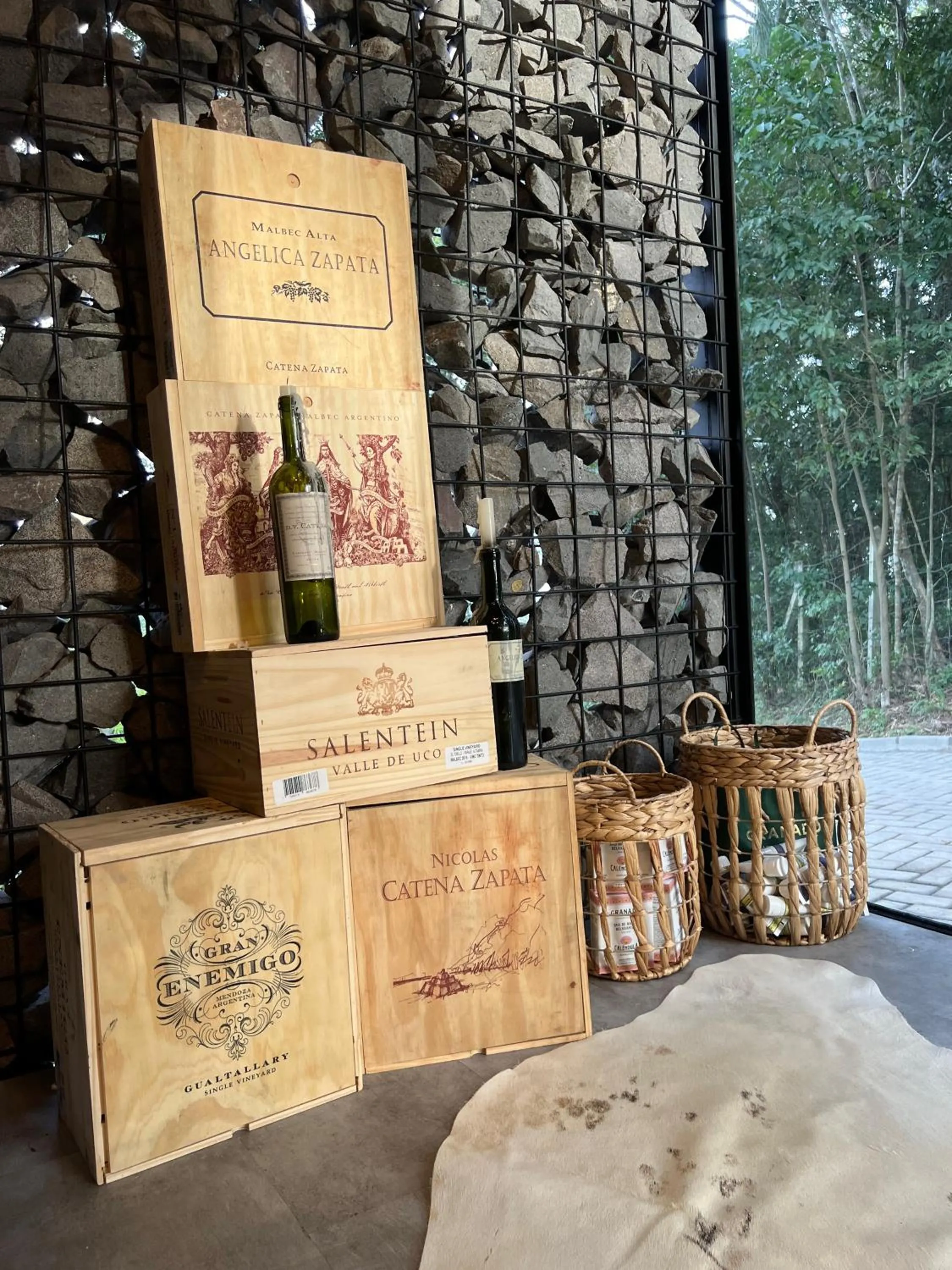 Supermarket/grocery shop in Taboo Refúgio