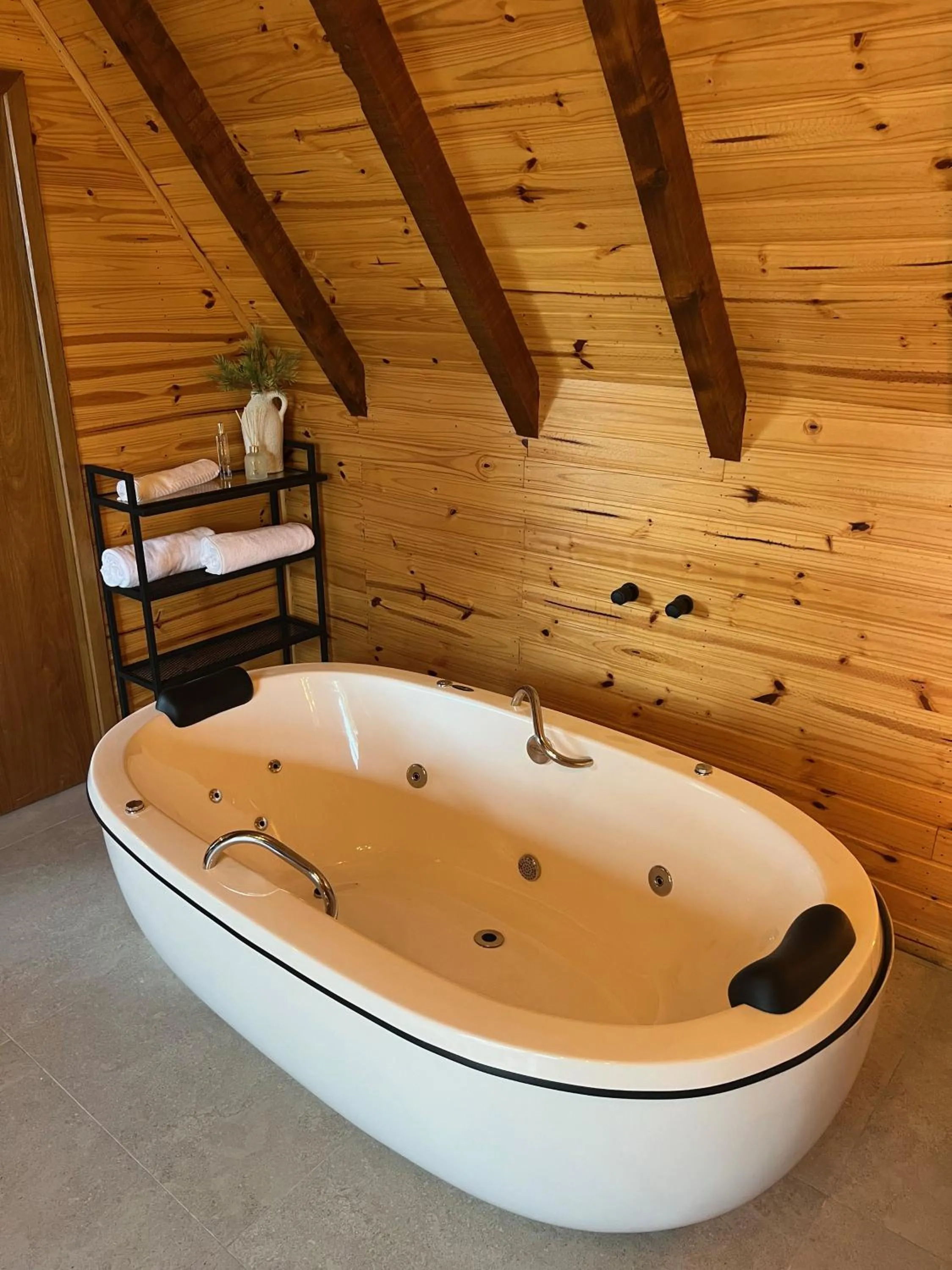 Hot Tub in Taboo Refúgio