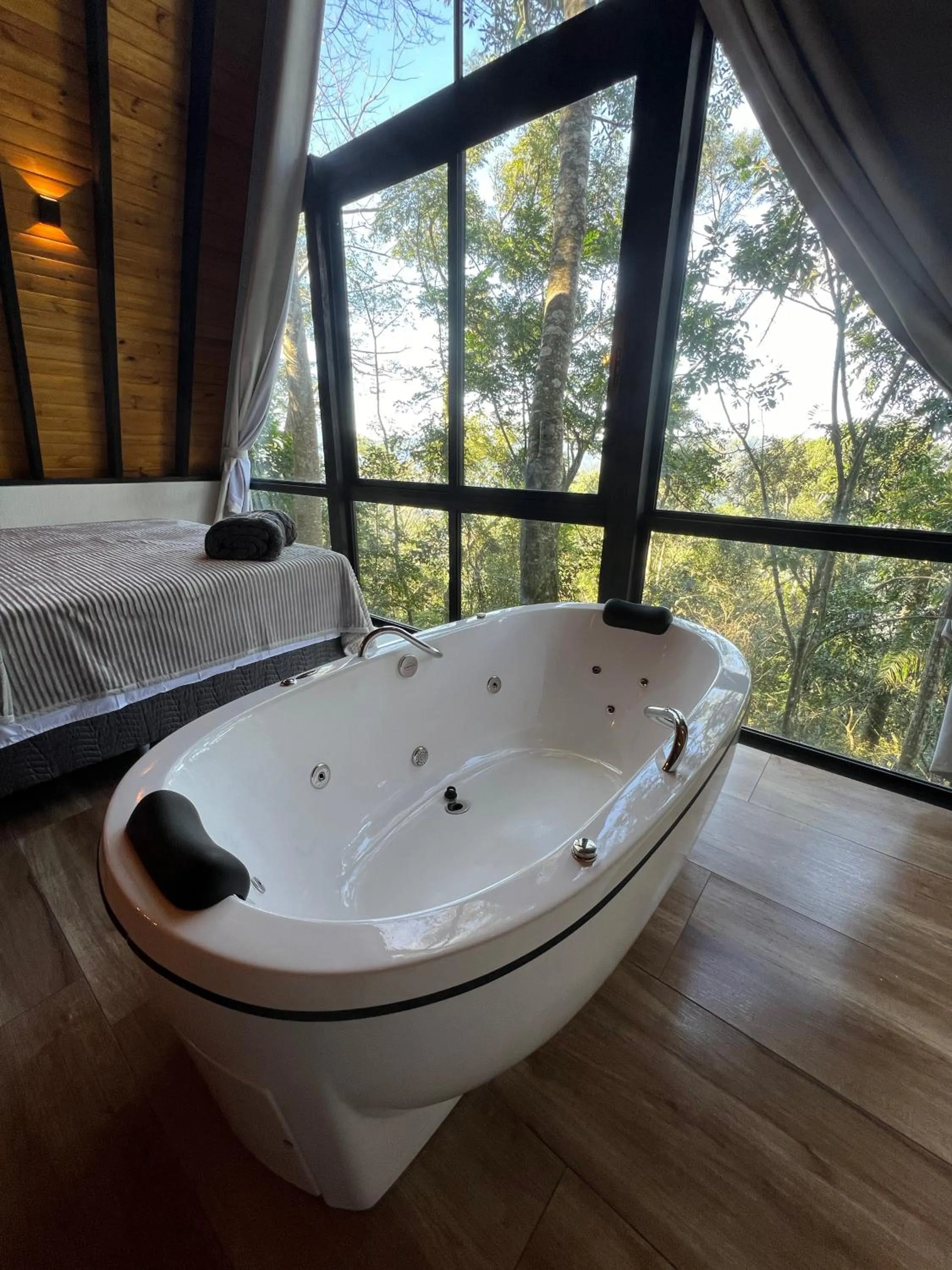 Hot Tub in Taboo Refúgio