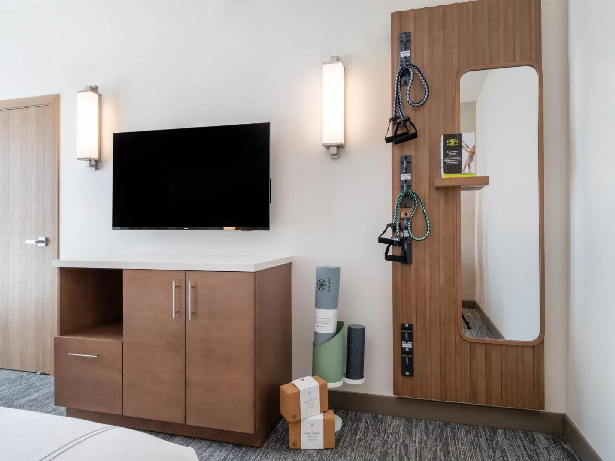 Photo of the whole room, Bed in EVEN Hotel Miami - Doral Area by IHG