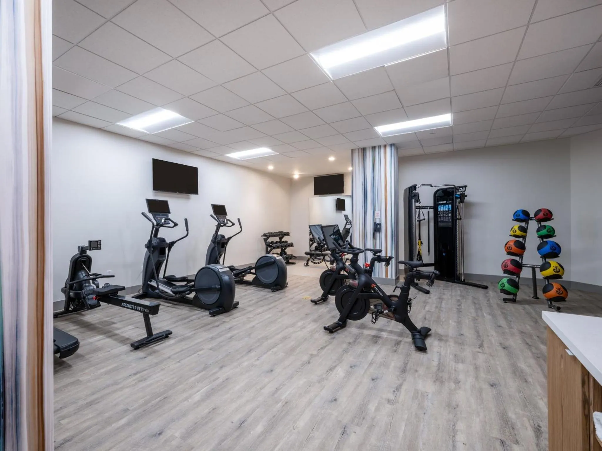 Fitness centre/facilities in EVEN Hotel Miami - Doral Area by IHG