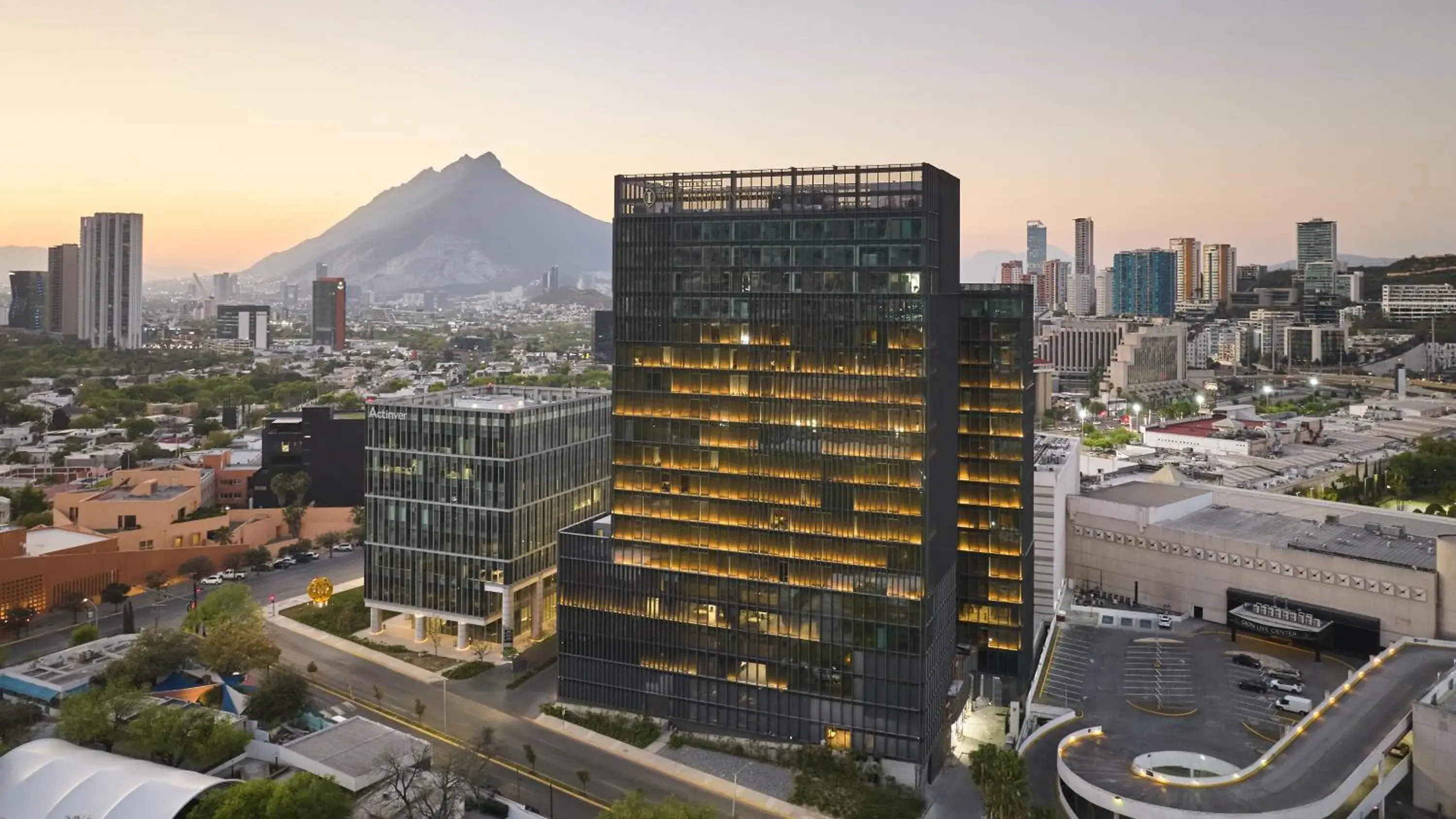 Property building in Presidente InterContinental Monterrey by IHG Property building in Presidente InterContinental Monterrey by IHG