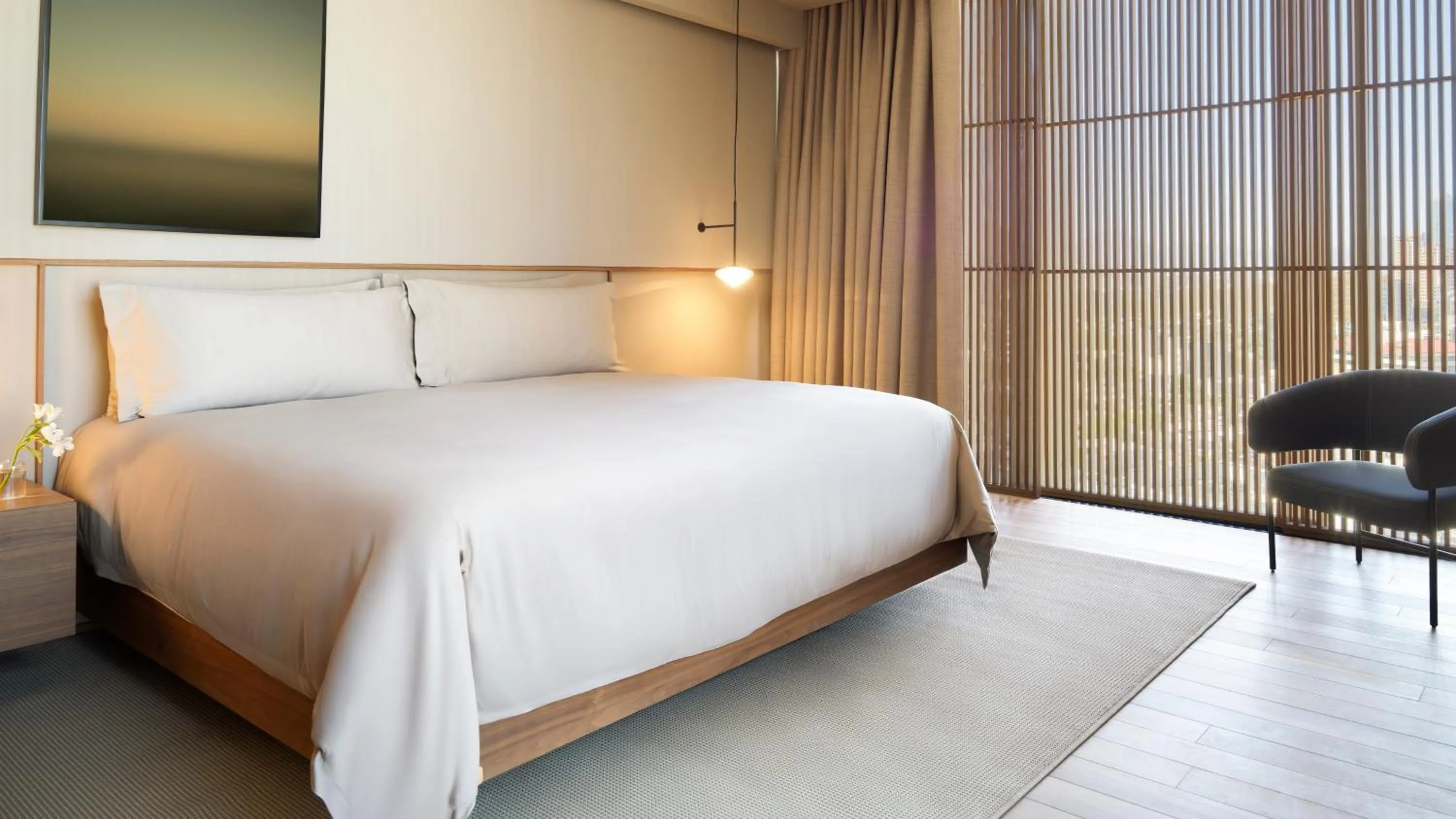 Photo of the whole room, Bed in Presidente InterContinental Monterrey by IHG