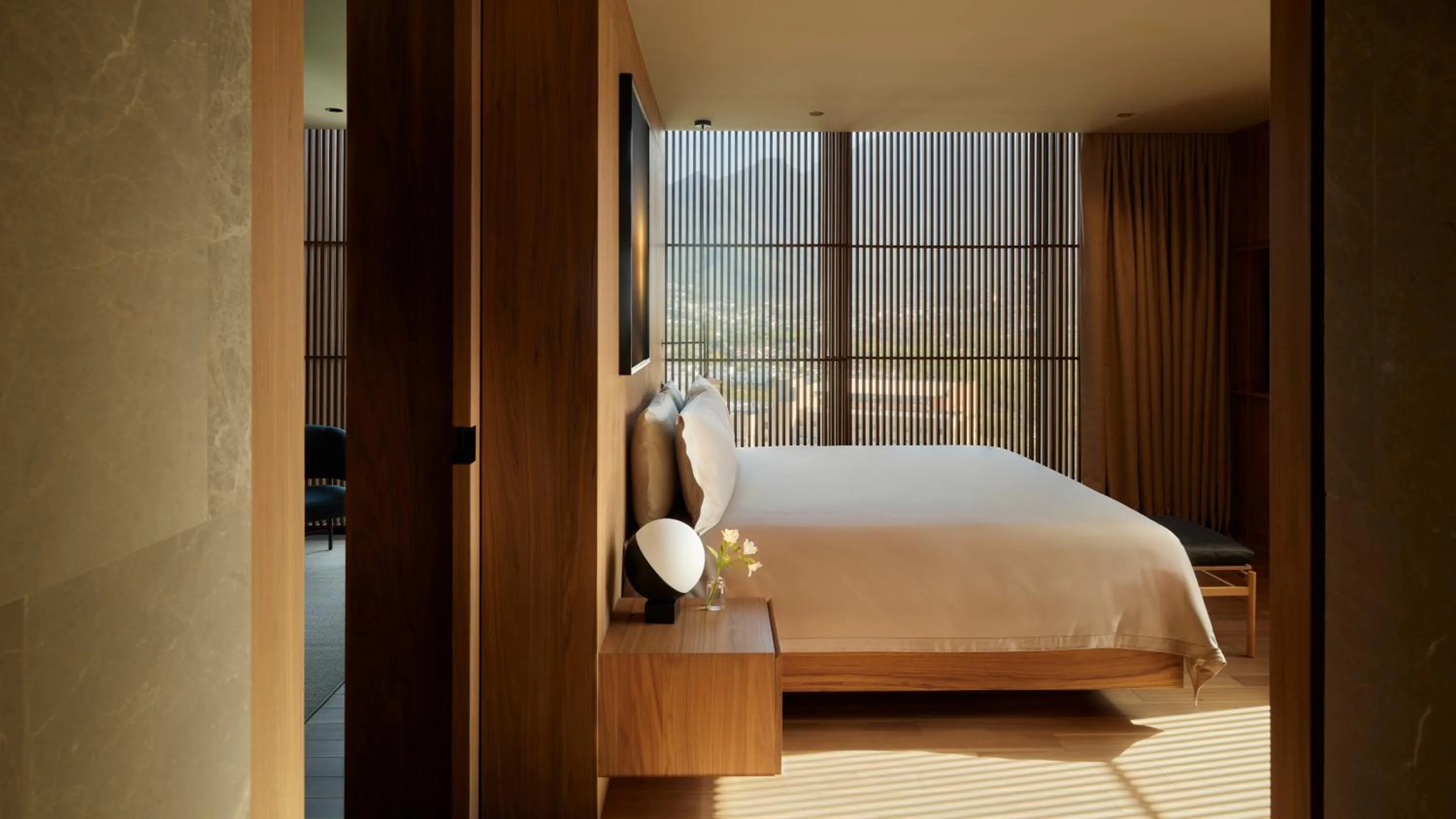 Photo of the whole room, Bed in Presidente InterContinental Monterrey by IHG