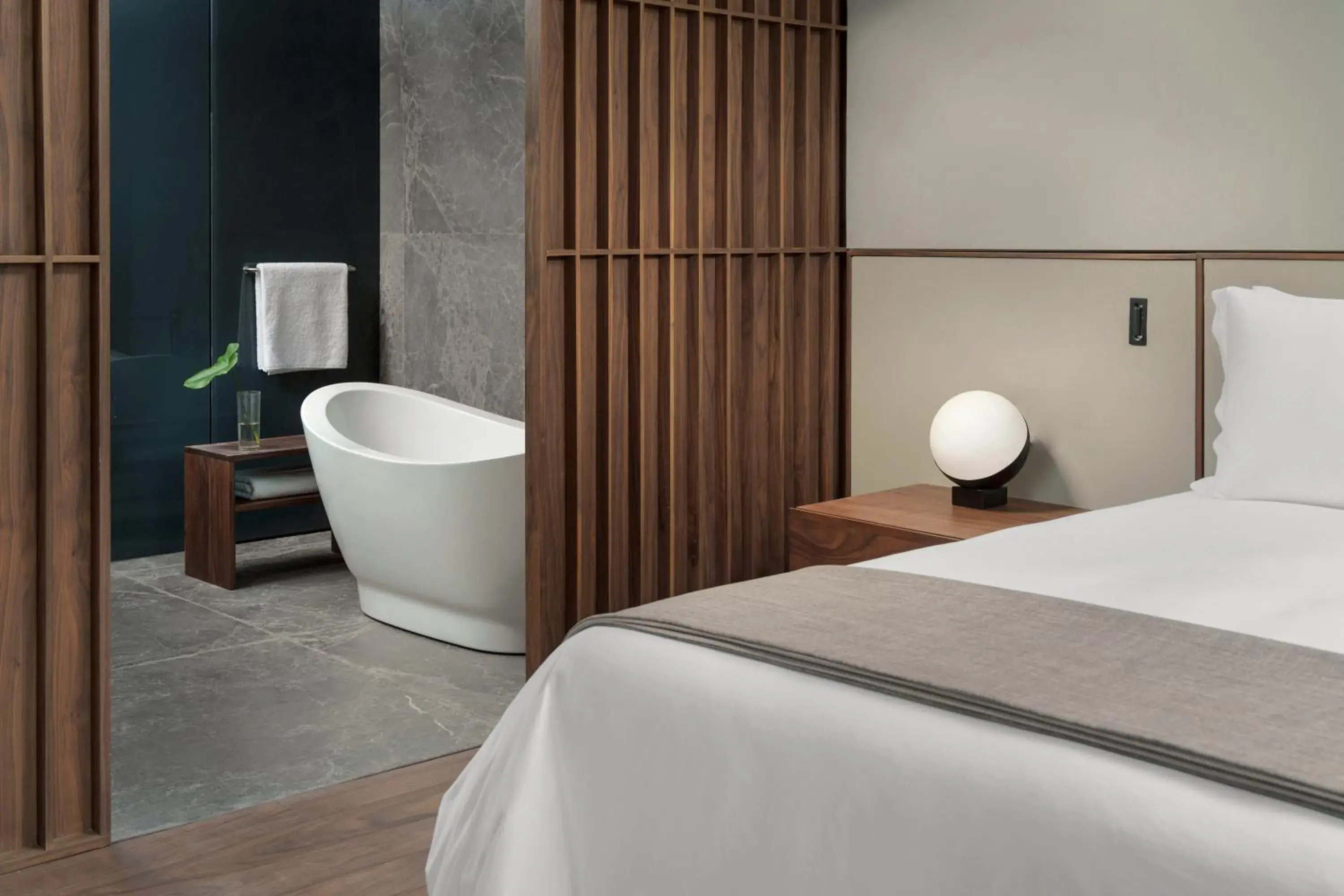 Bed in Presidente InterContinental Monterrey by IHG Bed in Presidente InterContinental Monterrey by IHG