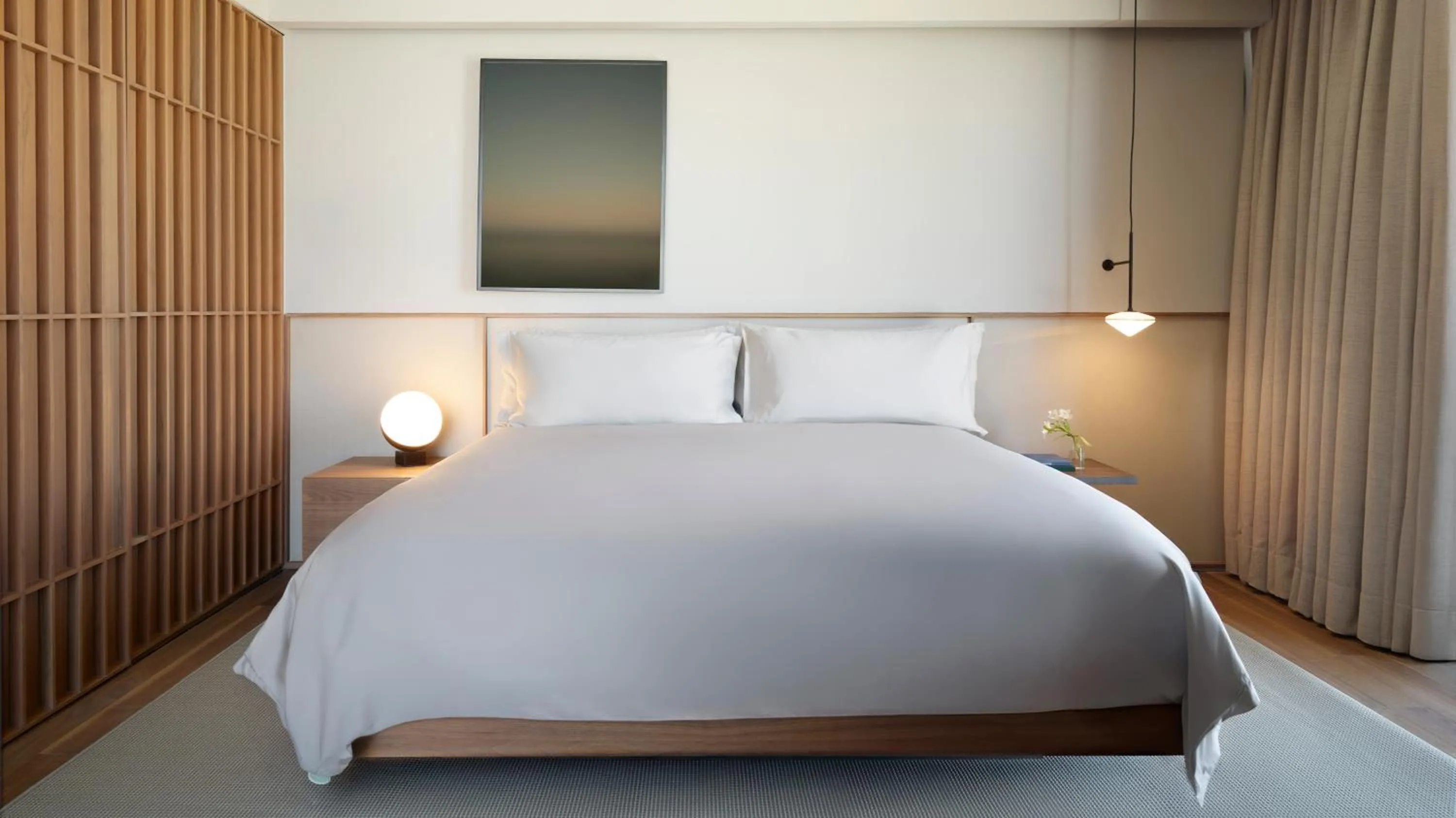 Photo of the whole room, Bed in Presidente InterContinental Monterrey by IHG