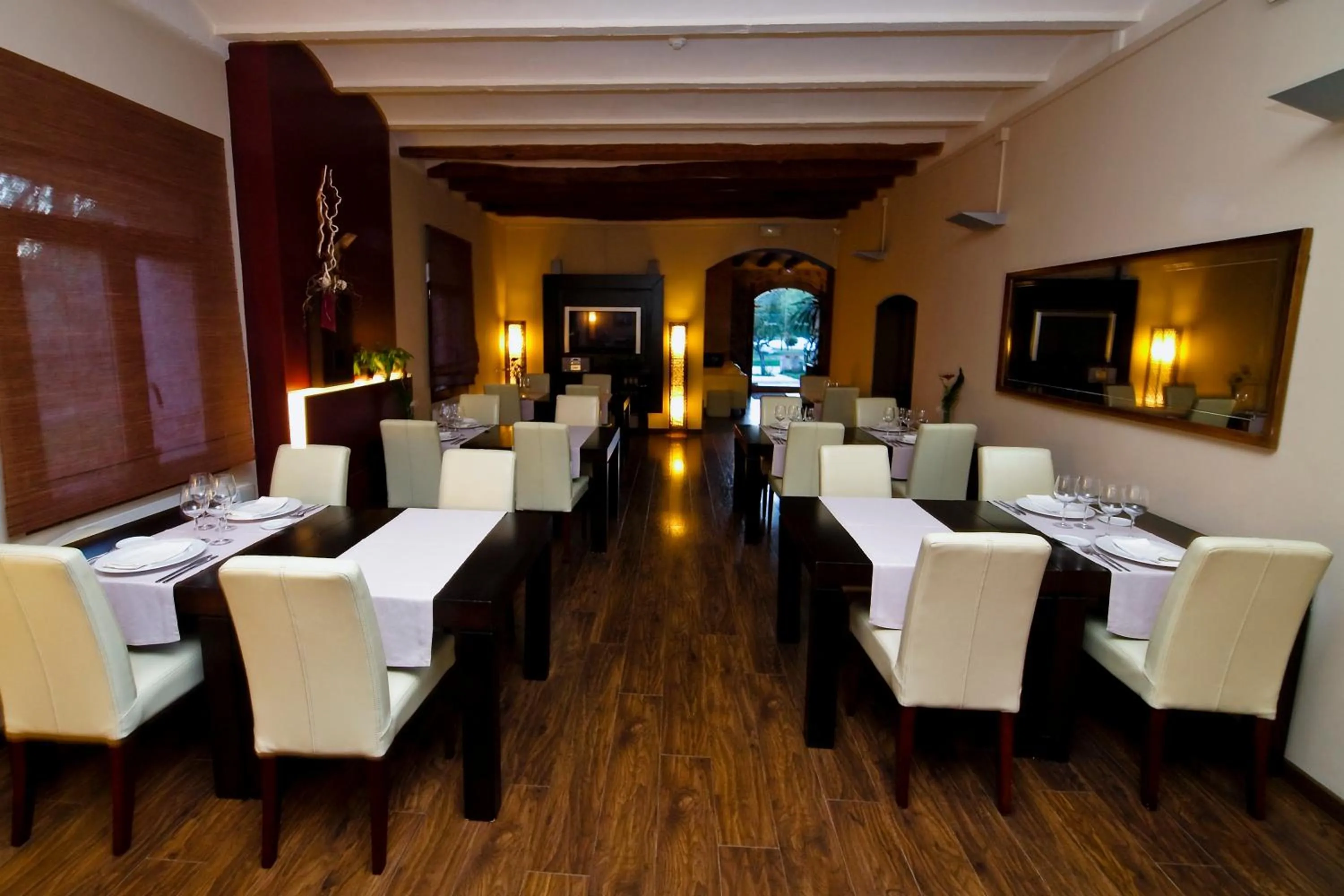 Restaurant/places to eat in Molí Blanc Hotel