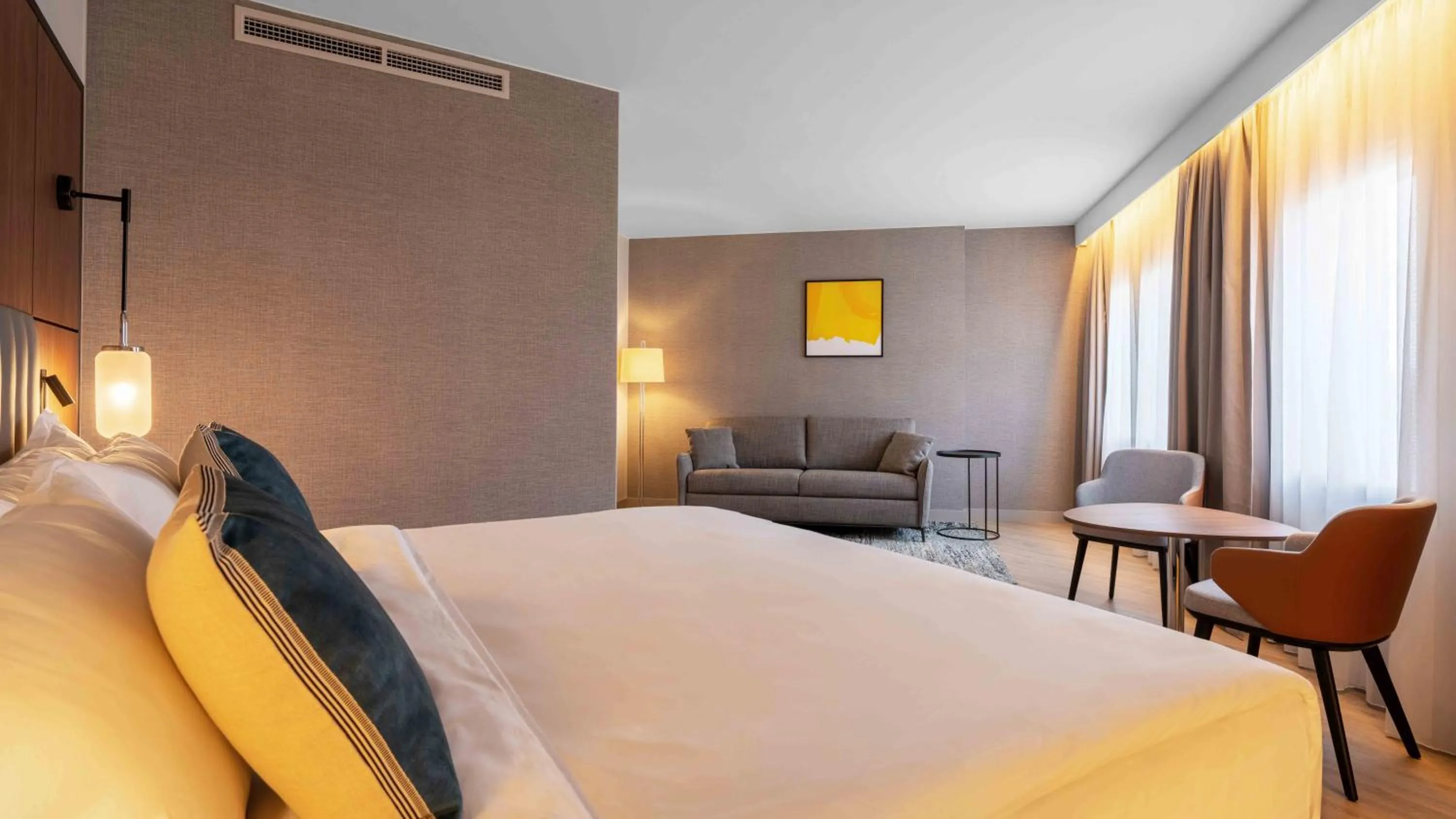 Bed in voco Stockholm - Kista by IHG
