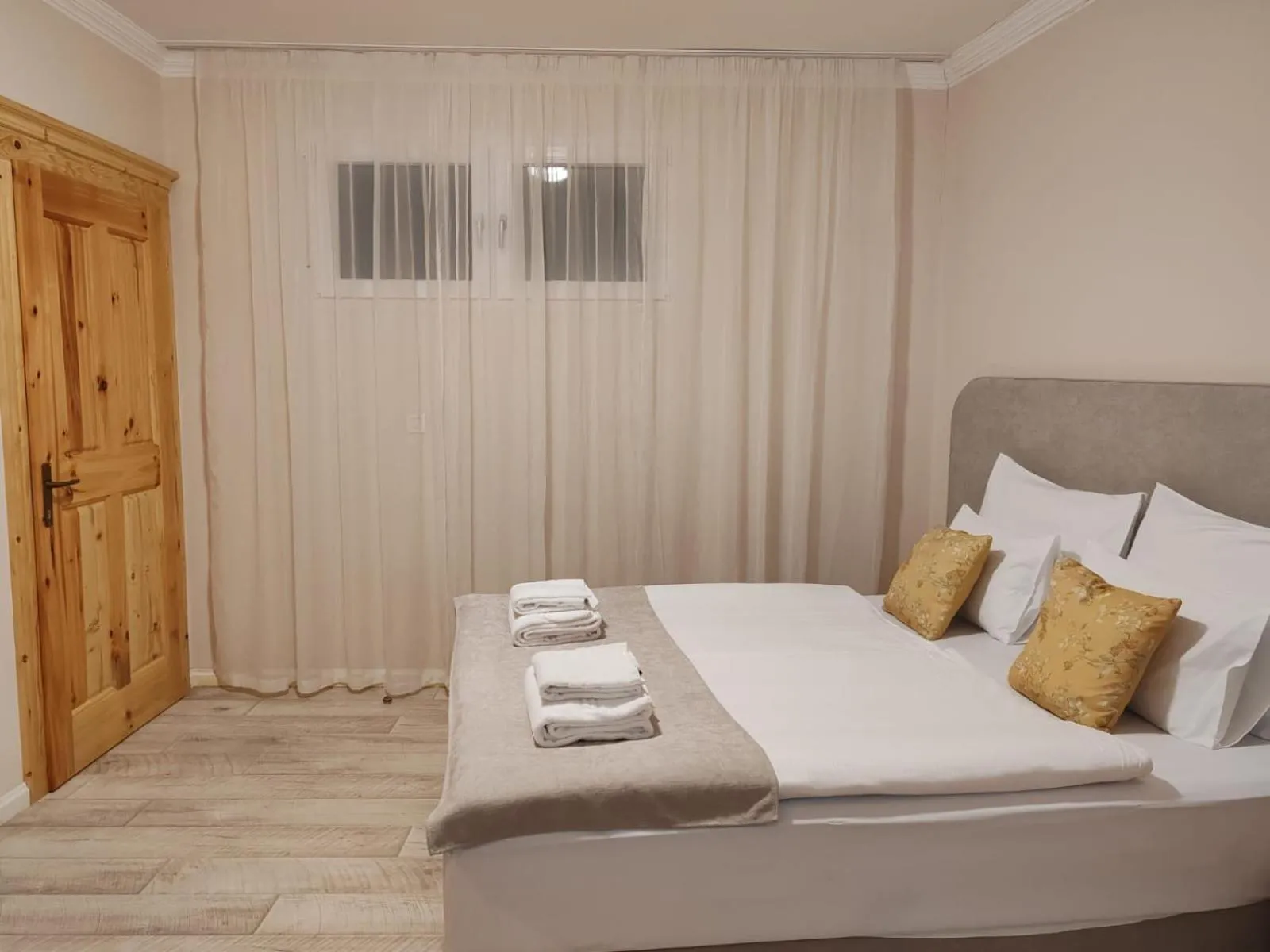 Bedroom, Bed in Hotel Kadoor