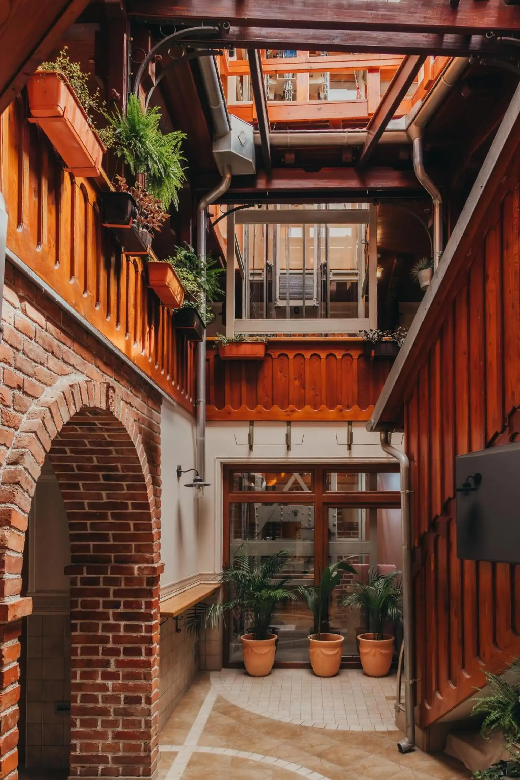 Property building in Hotel Kadoor Property building in Hotel Kadoor